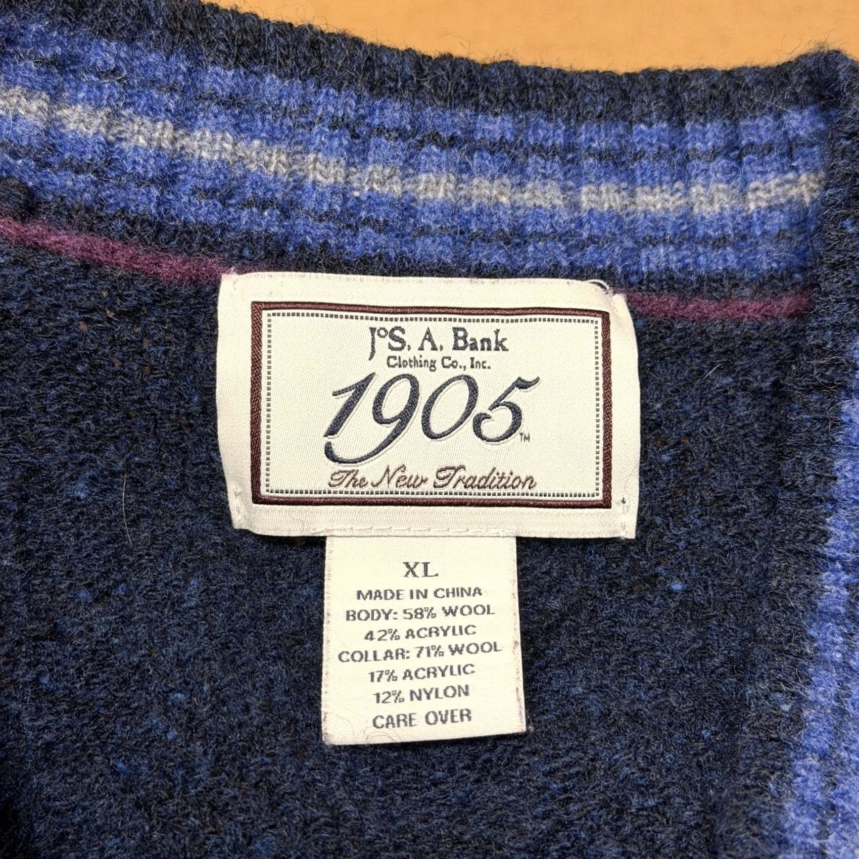 Jos. A. Bank Jos. A. Bank 1905 Mens XL Blue Sweater Vest Cable Knit V Neck Pullover Classic Size US XL / EU 56 / 4 - 3 Thumbnail