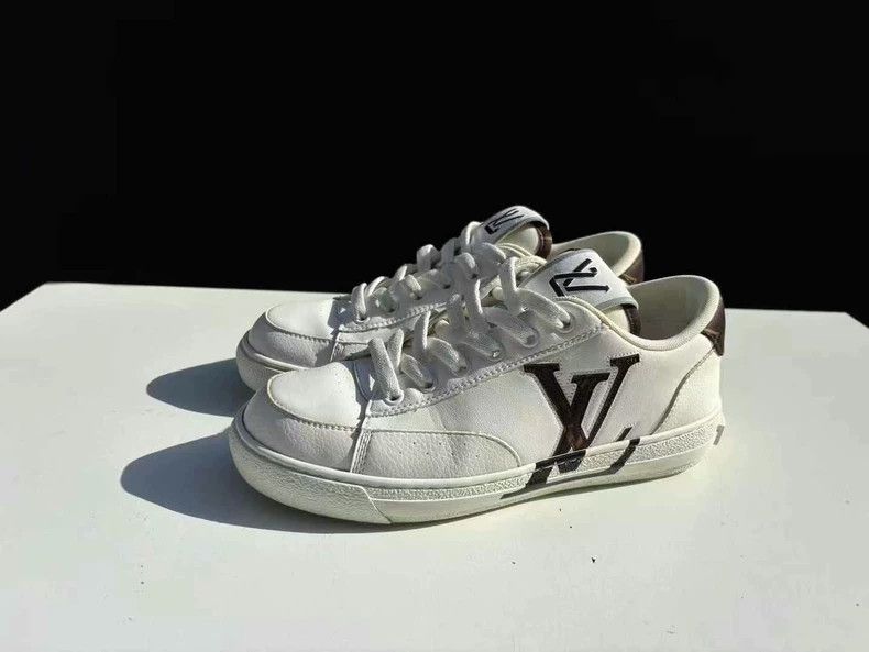 Louis Vuitton LOUIS VUITTON Charlie Low-Top Sneakers - dmc Size US 6.5 / EU 39-40 - 1 Thumbnail