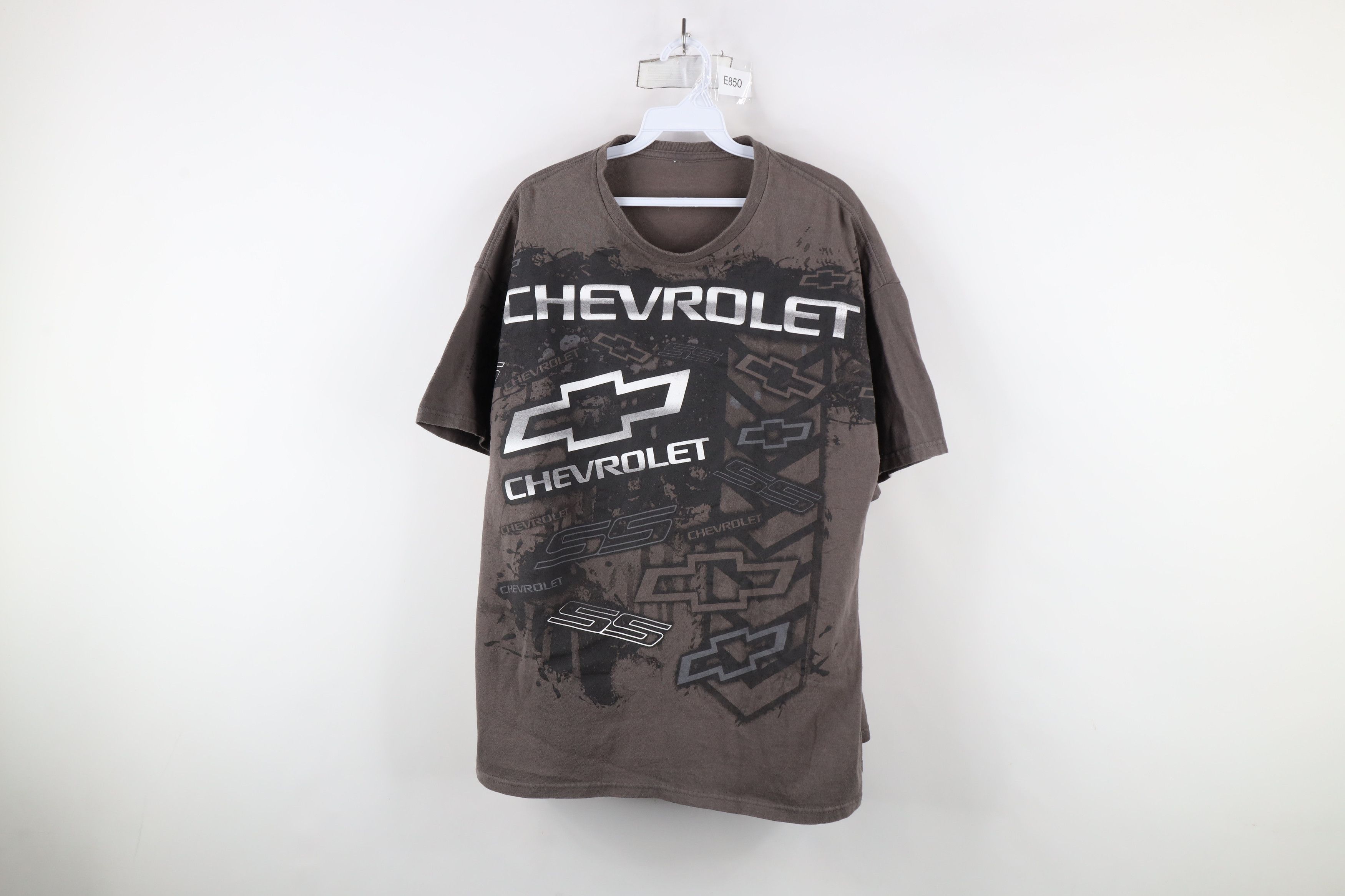 Vintage Vintage Chevrolet SS All Over Print T-Shirt Gray Cotton Size US XL / EU 56 / 4 - 1 Thumbnail