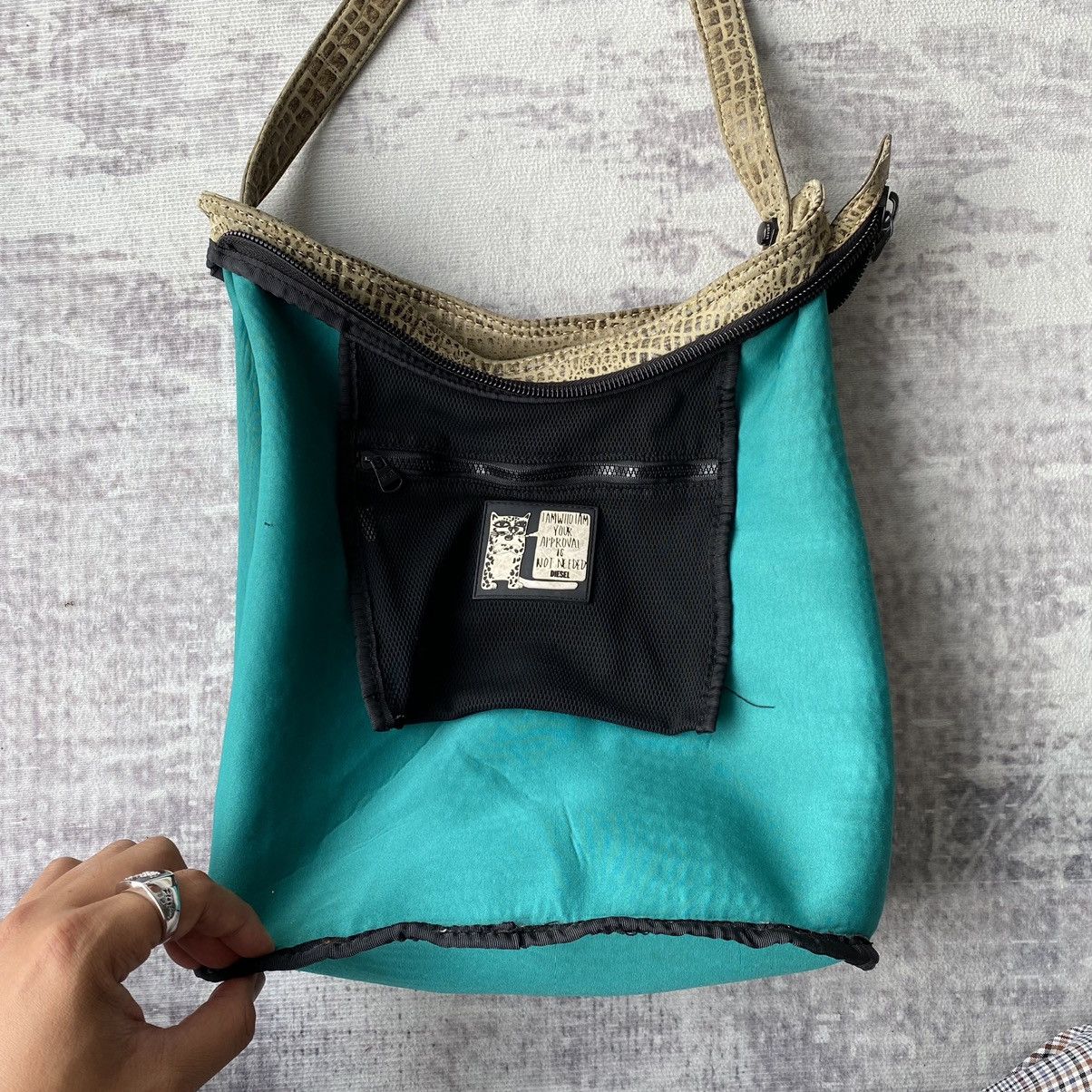 Diesel Vintage Diesel Snake Print Shoulder Bag Size ONE SIZE - 10 Thumbnail
