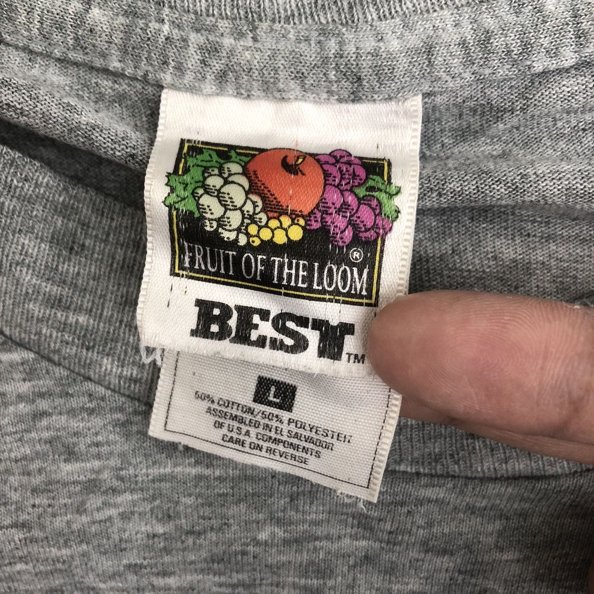 Fruit Of The Loom Vintage 1997 J. HICKS INC Tractor 20th Anniversary Tee Shirt Size US L / EU 52-54 / 3 - 4 Thumbnail