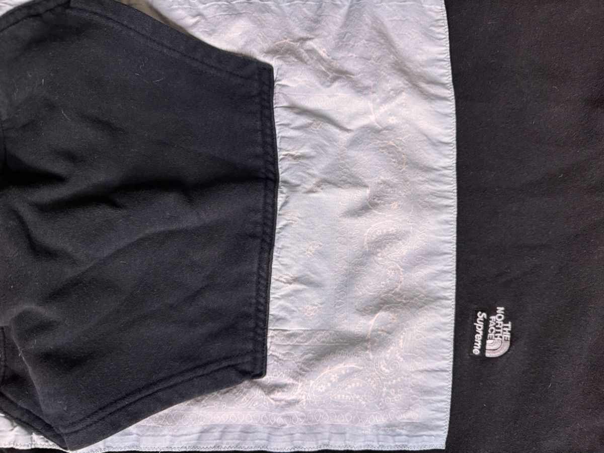 Supreme Supreme x North Face bandana hoodie Size US M / EU 48-50 / 2 - 2 Thumbnail