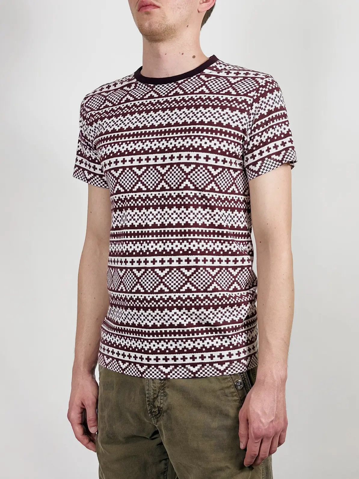 Japanese Brand Eley Kishimoto Aztec Print T-Shirt Tee Size US M / EU 48-50 / 2 - 1 Thumbnail