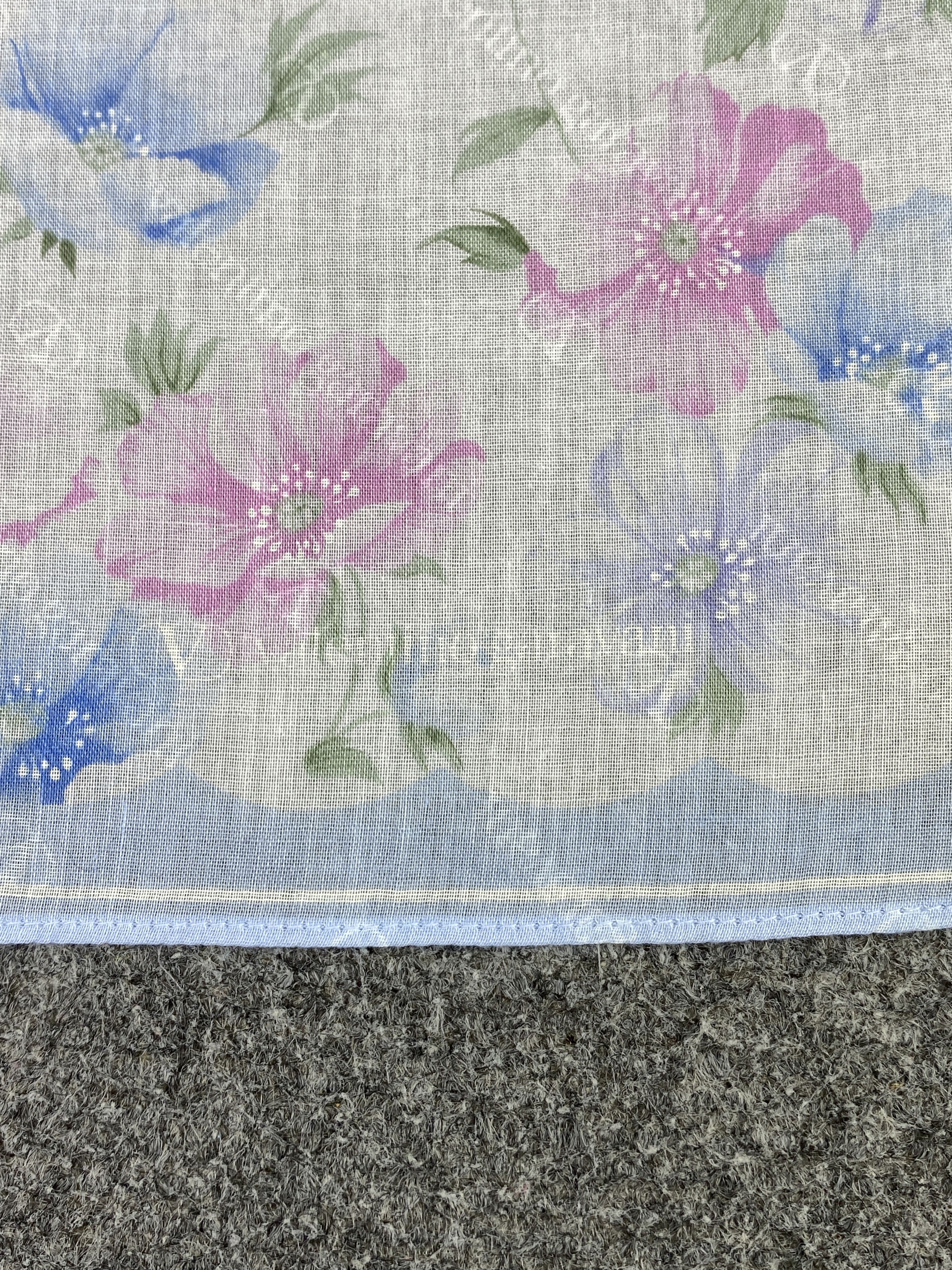 Valentino Valentino Garavani Handkerchief / Neckerchief KT0179 Size ONE SIZE - 7 Thumbnail