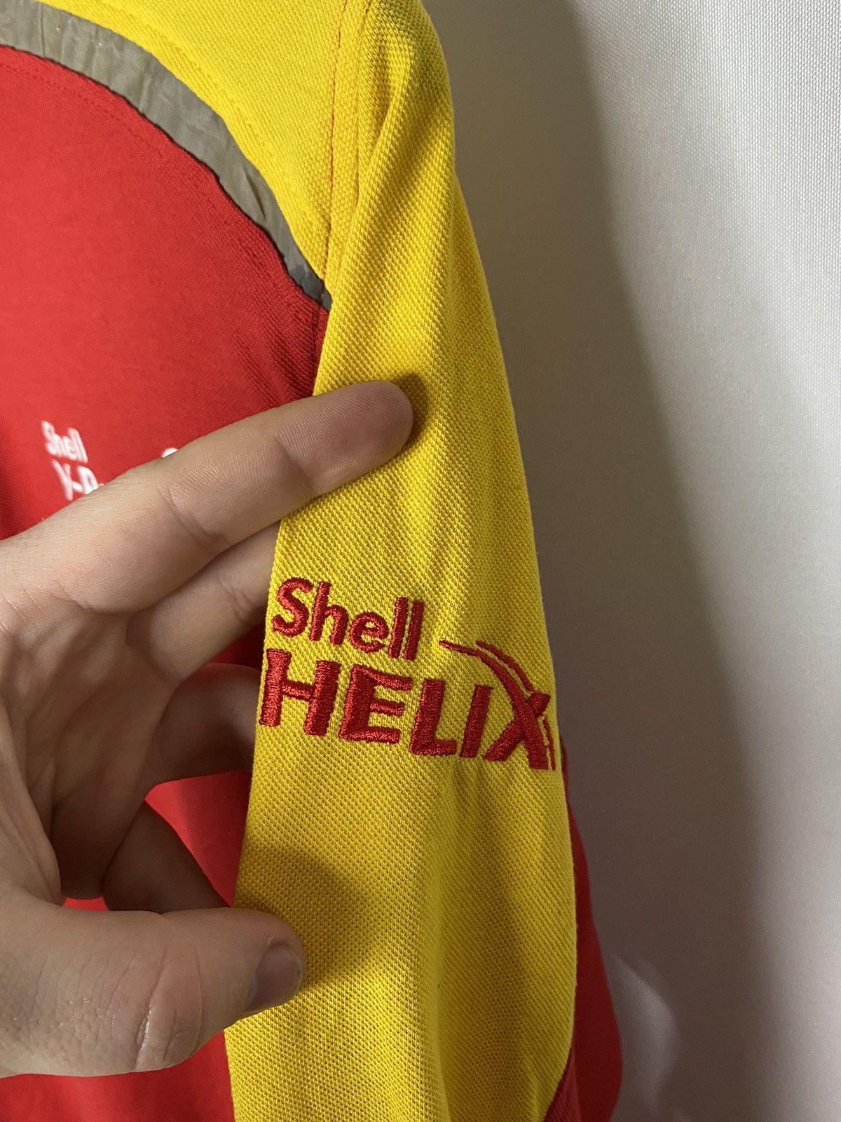 Vintage Vintage Shell Helix Ferrari F1 Team Polo Long Sleeve Shirt Size US M / EU 48-50 / 2 - 7 Thumbnail