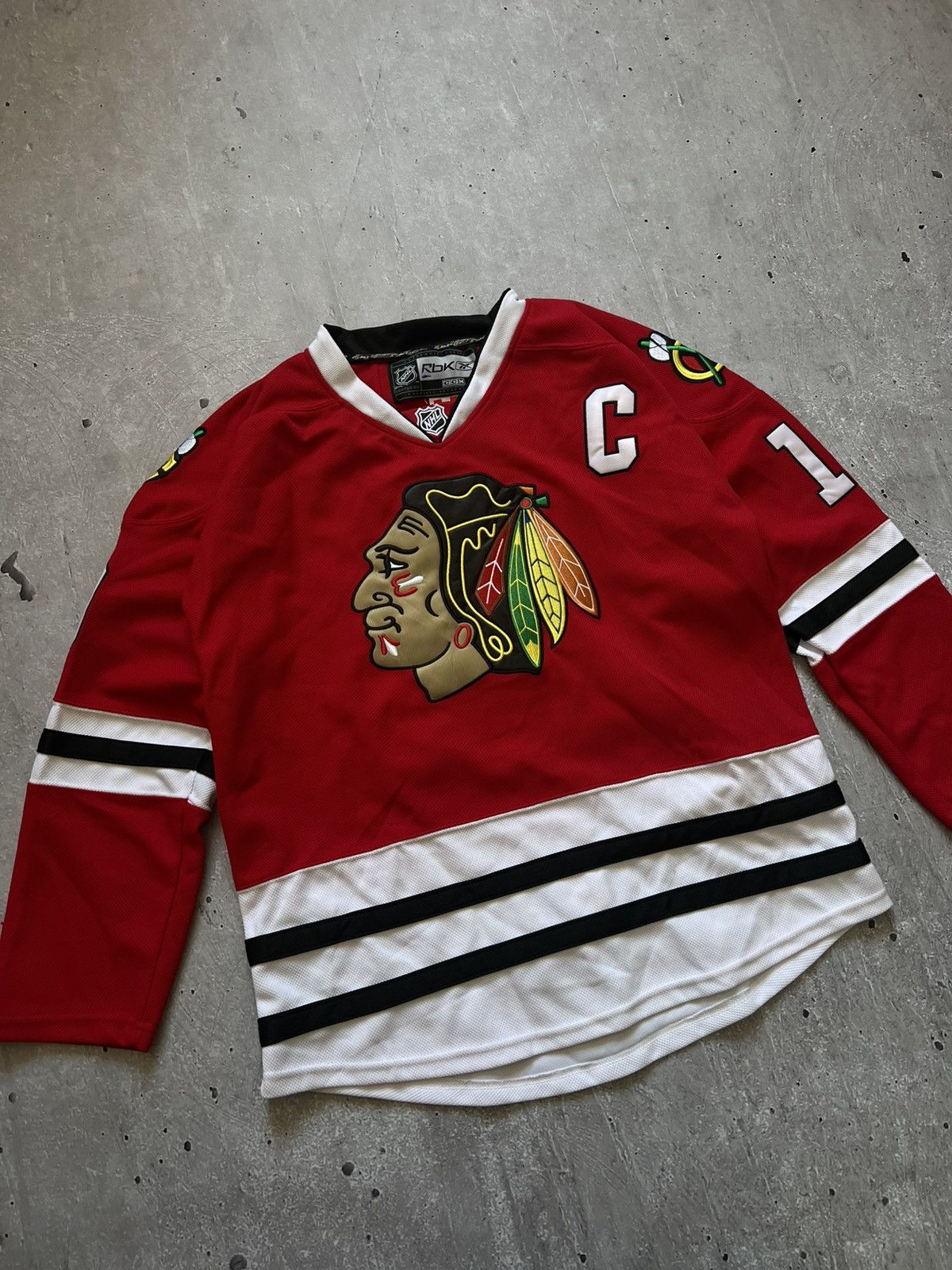 Reebok Chicago Blackhawks Jonathan Toews #19 Hockey Reebok Size 48 Size US M / EU 48-50 / 2 - 1 Thumbnail