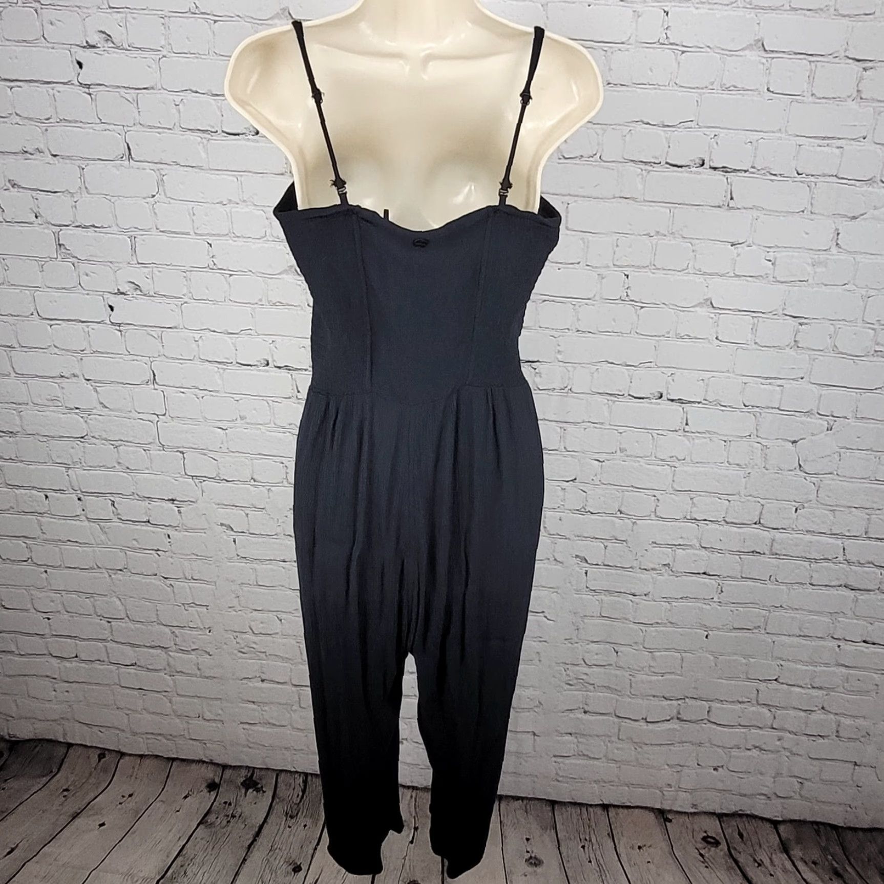 Prana prAna Black Boho Sleeveless Adjustable Strap Jumpsuit with Pockets Women's Size XL Size XL / US 12-14 / IT 48-50 - 2 Thumbnail