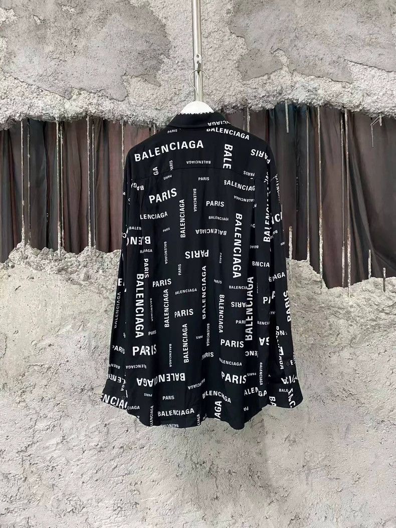 Balenciaga Balenciaga size 34 New staggered bullet screen shirt Size US S / EU 44-46 / 1 - 2 Thumbnail