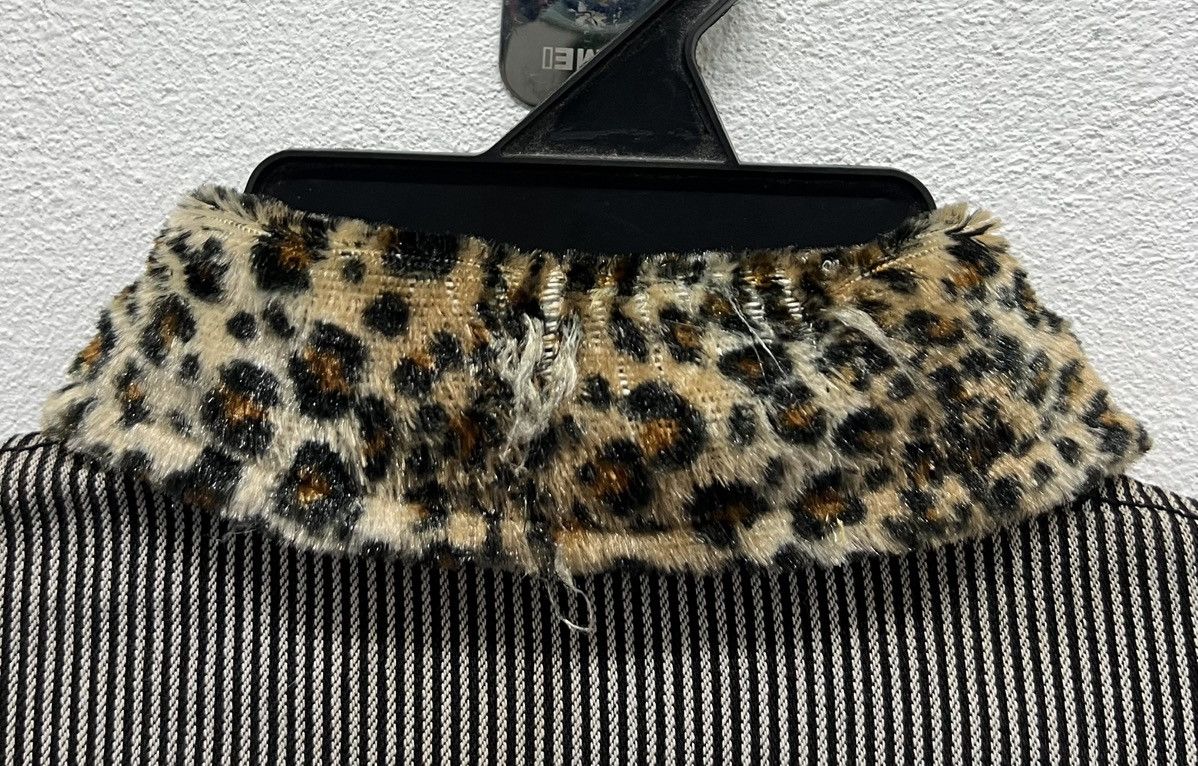 Japanese Brand × Vintage Vintage Japanese Jumpsuit Leopard Collar, Embroidered Back, Size US 36 / EU 52 - 21 Thumbnail