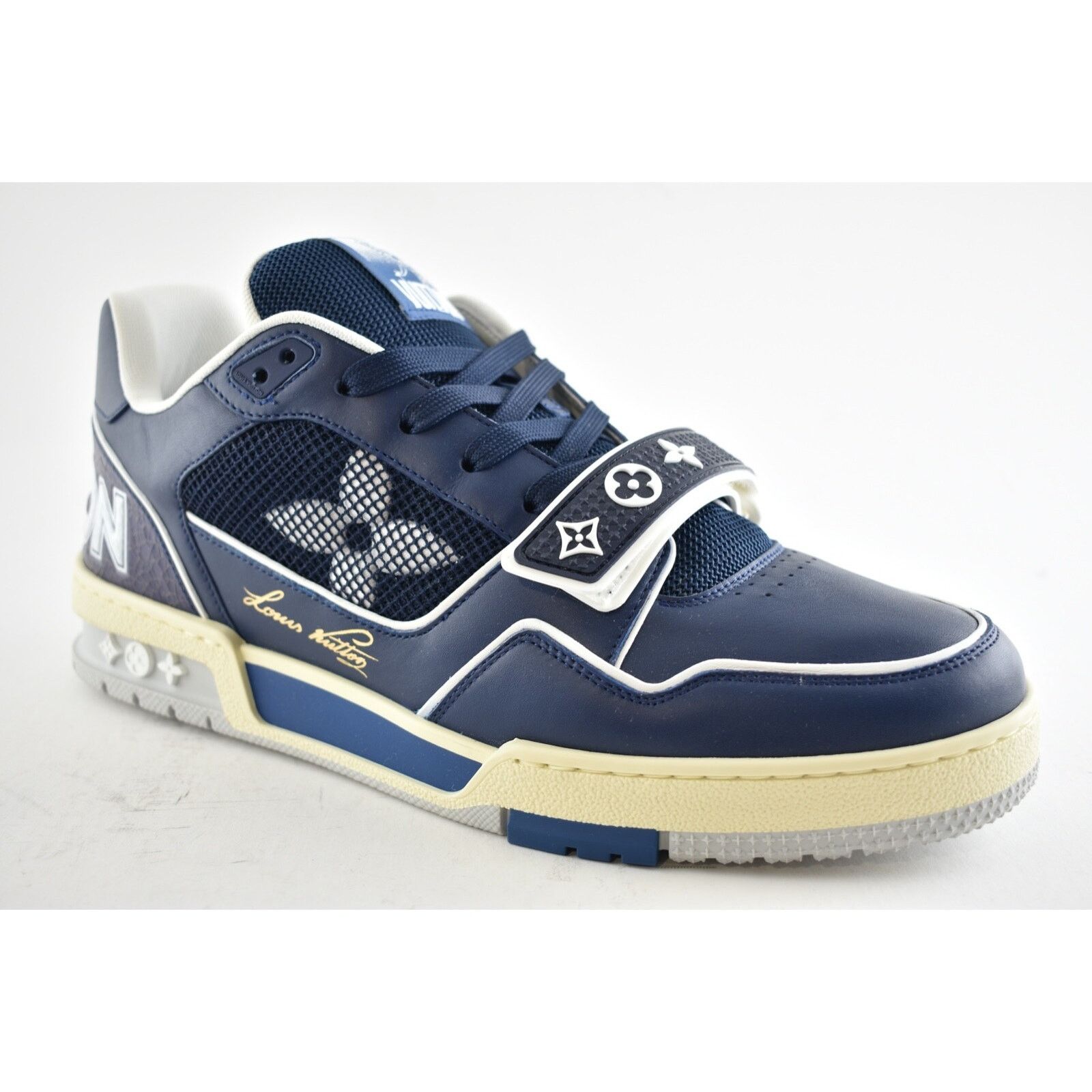 Louis Vuitton Louis Vuitton Blue Low Top Trainer Sneaker LV 8 US 9 9.5 Size US 9 / EU 42 - 3 Thumbnail