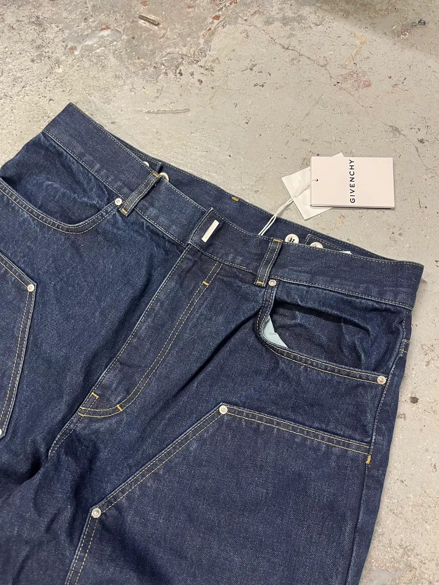 Givenchy × Vintage SS2024 Givenchy 4G Cargo Denim Brut Carpenter Jeans Size US 34 / EU 50 - 3 Thumbnail