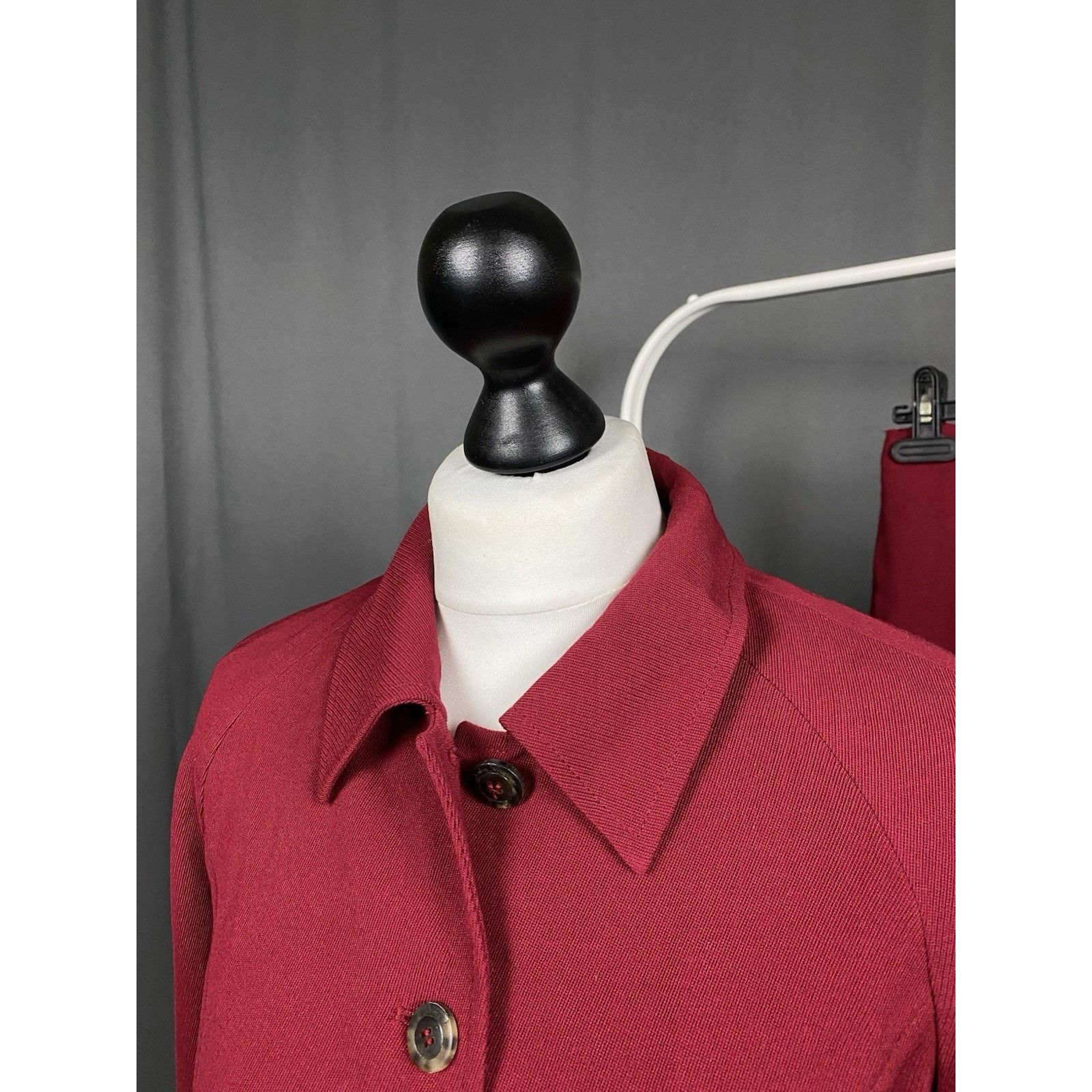 Salvatore Ferragamo Salvatore Ferragamo Women's Pink Red 2 Piece Wool Skirt Suit Size XL / US 12-14 / IT 48-50 - 5 Thumbnail