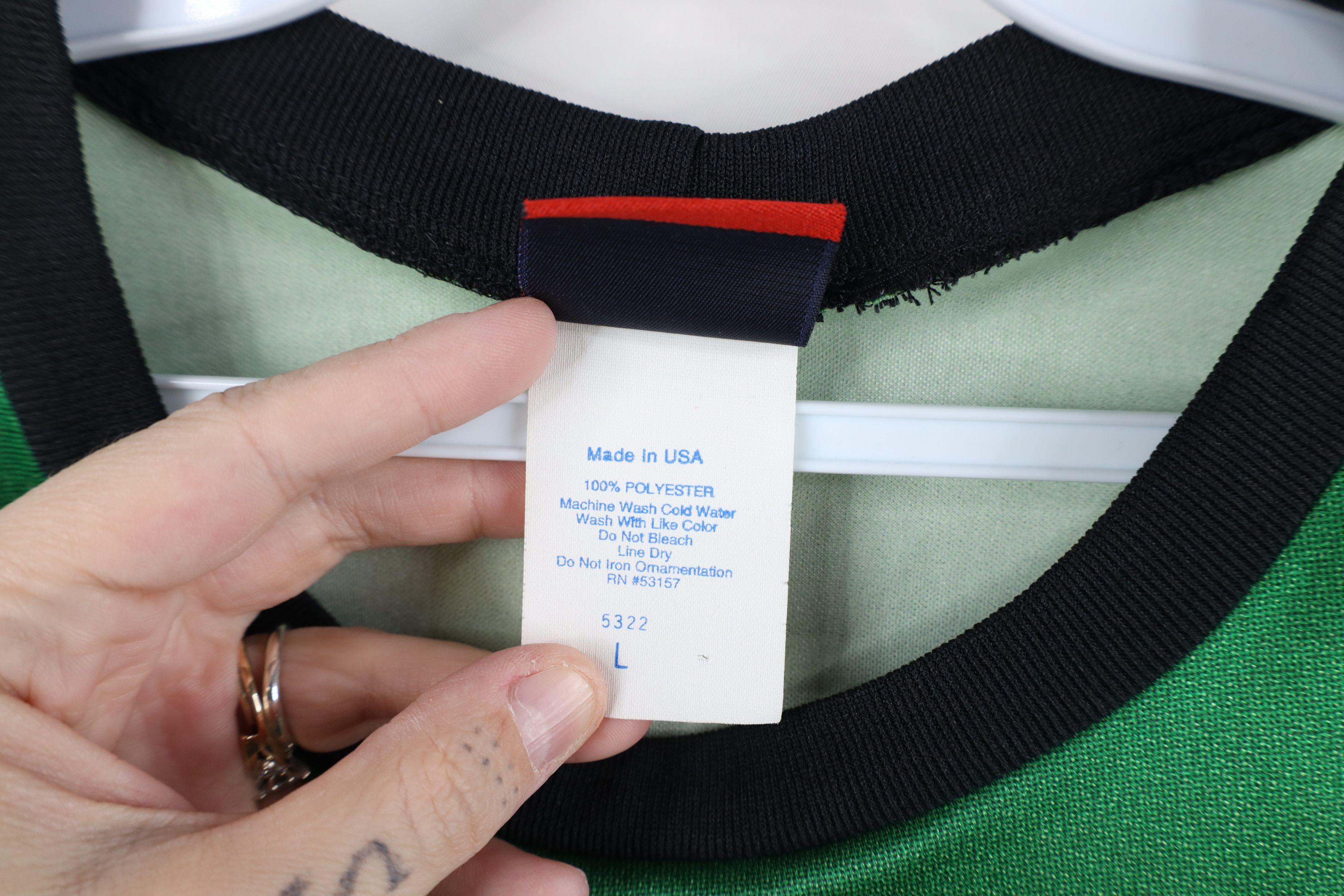 Majestic Vintage 90s Majestic Basketball All Over Print T-Shirt USA Size US L / EU 52-54 / 3 - 9 Thumbnail
