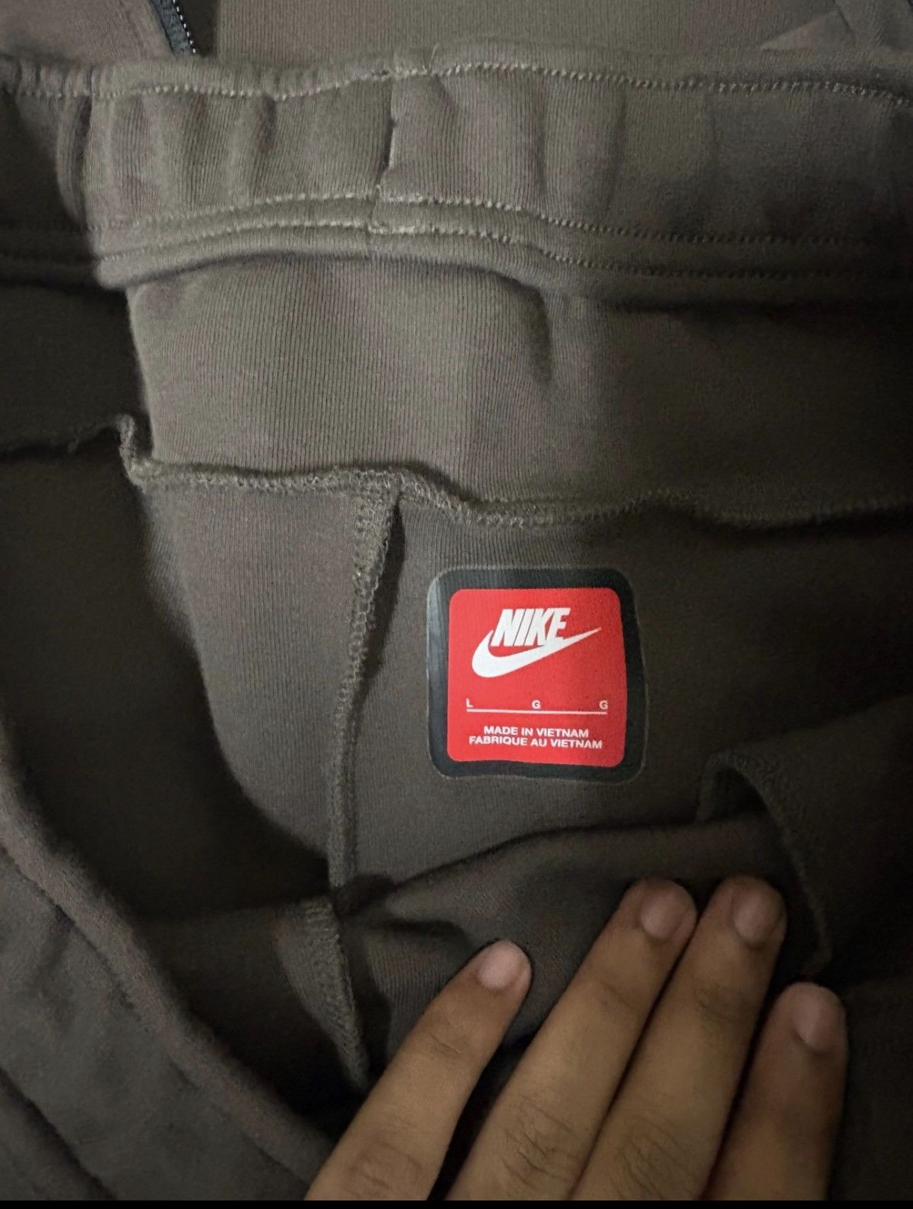 Nike Nike tech brand new size large Size US L / EU 52-54 / 3 - 6 Thumbnail