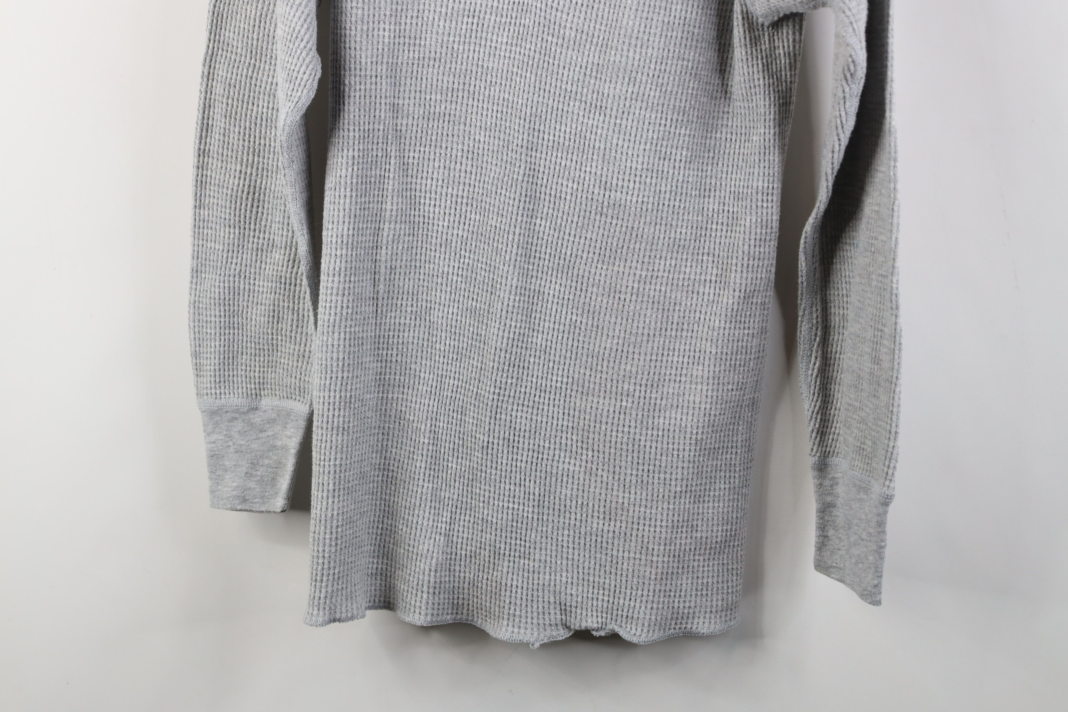 Vintage Vintage 90s Streetwear Waffle Knit Henley T-Shirt Gray USA Size US XL / EU 56 / 4 - 3 Thumbnail