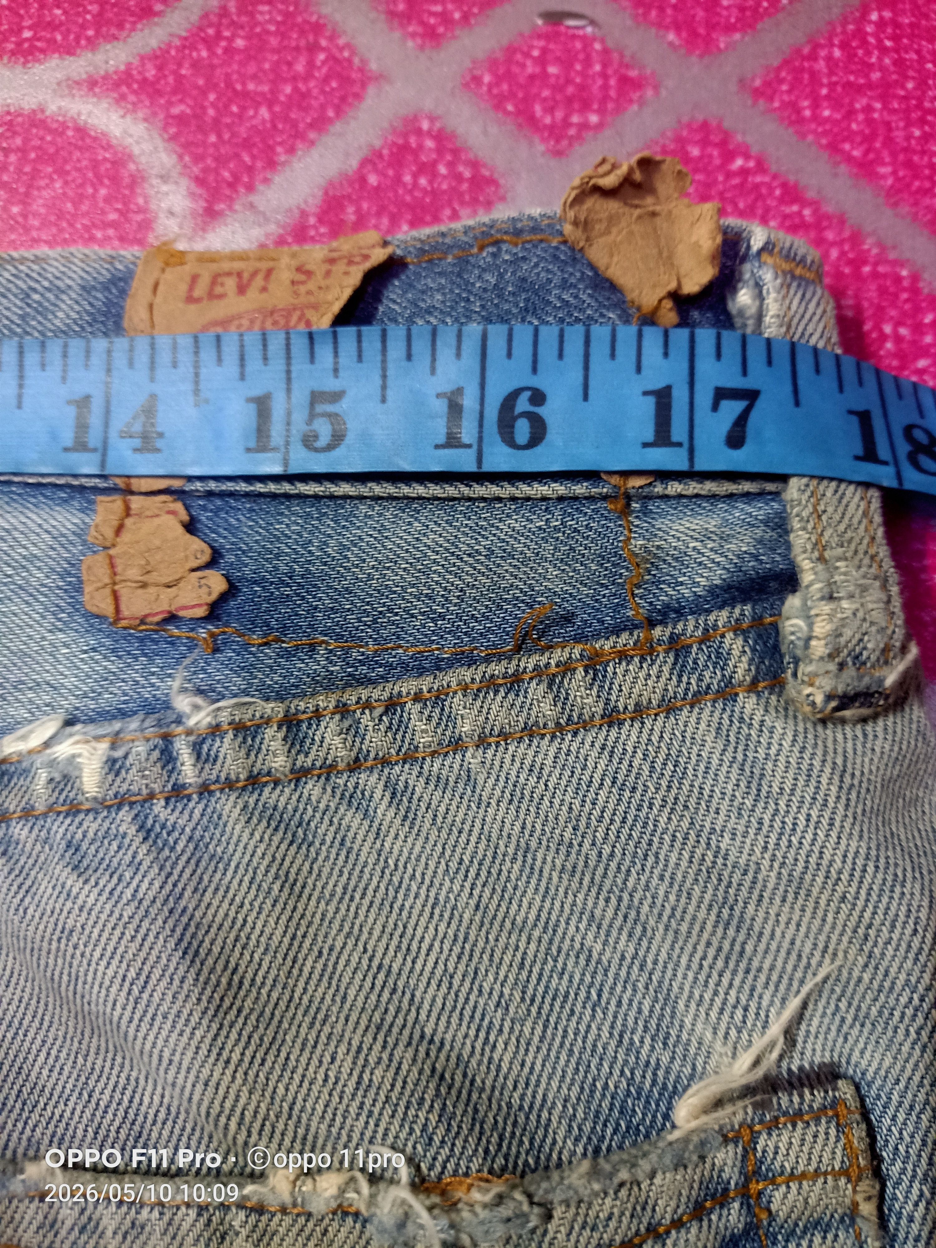 Levi's Vintage Clothing 💥Vintage 501 LVC 1983 Distressdenim Red Selvedge Denim Size US 35 - 9 Thumbnail