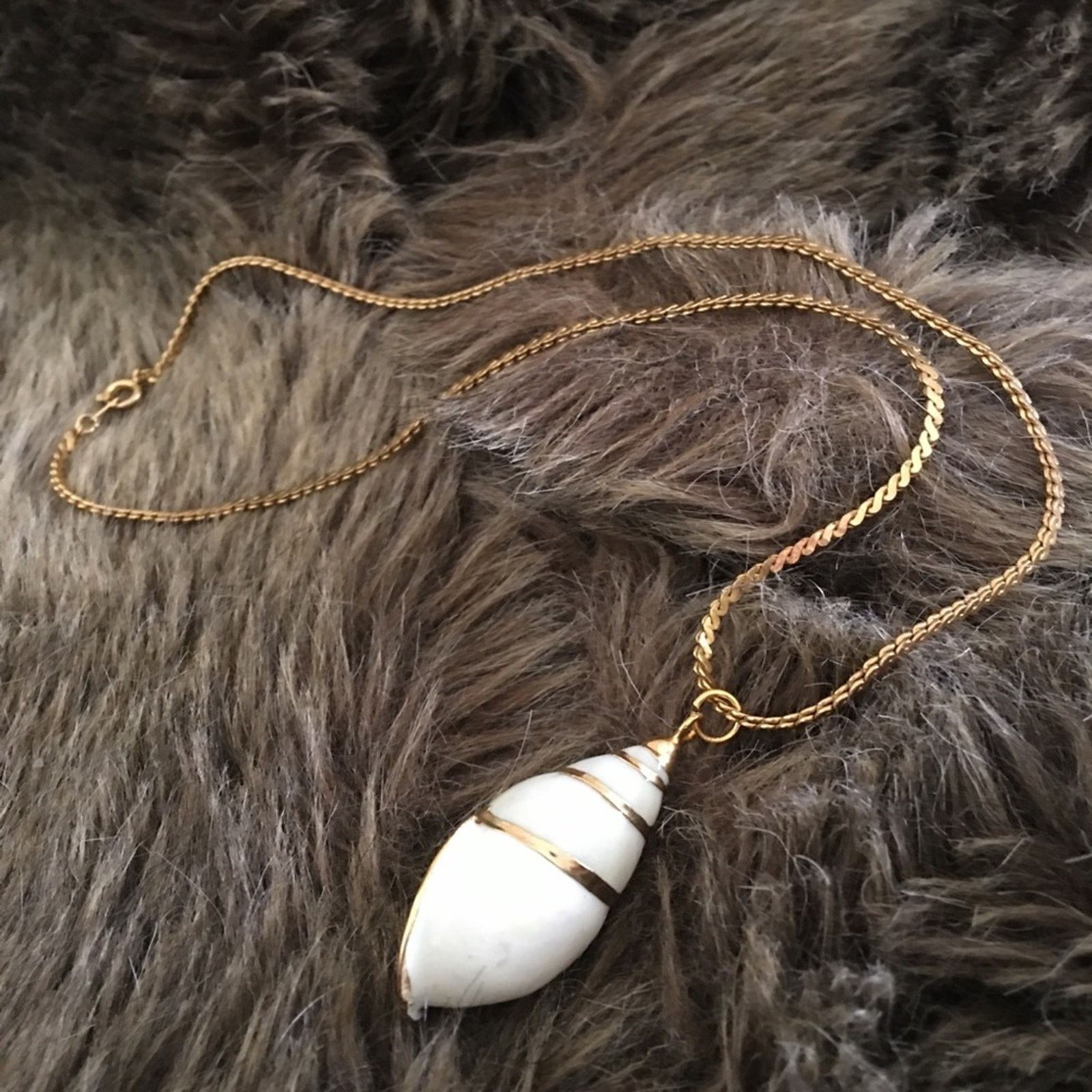 Vintage Vintage natural tulip shell pendant on chain Size ONE SIZE - 5 Thumbnail