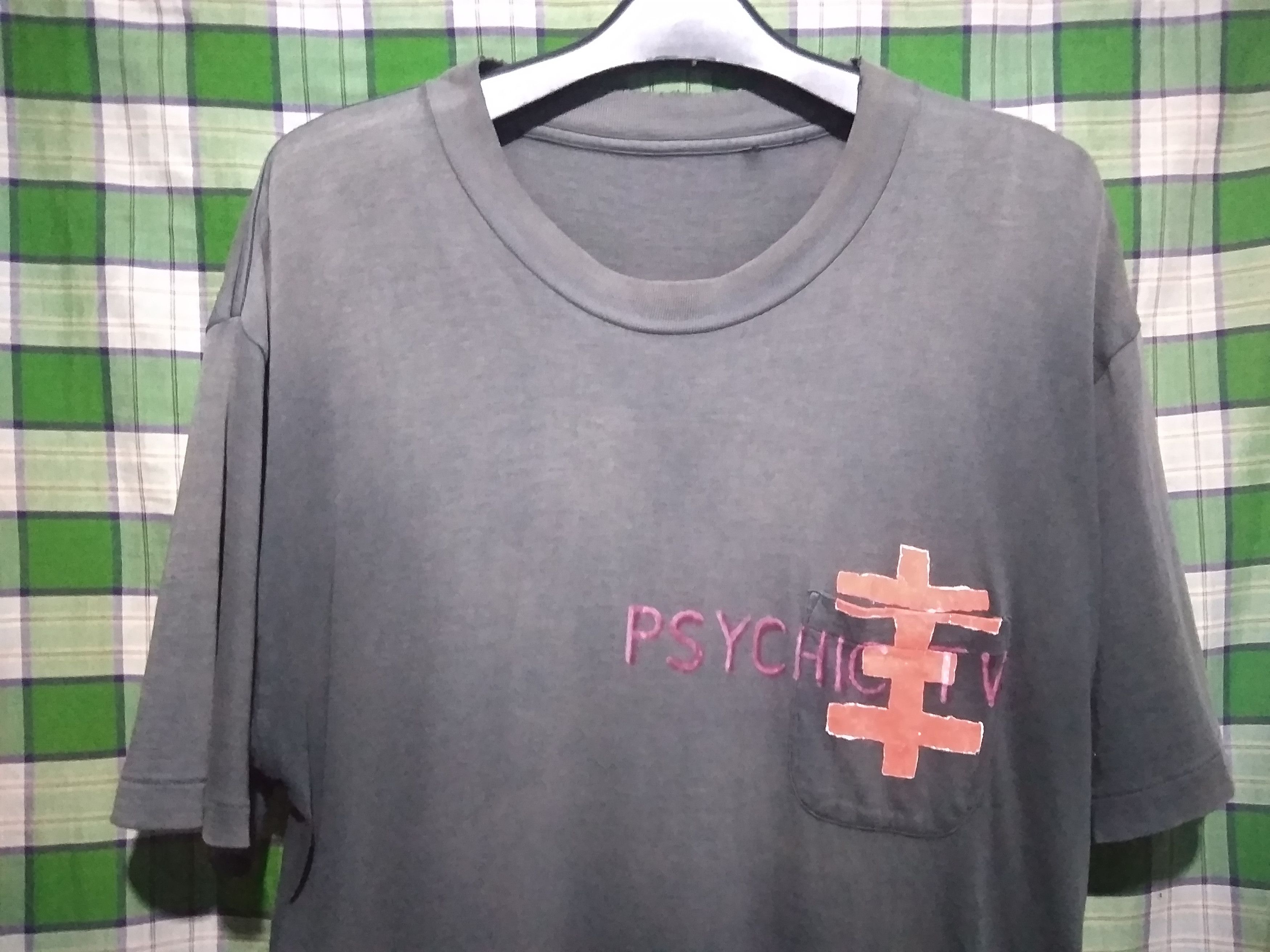 Band Tees Vintage Distressed sun Faded PSYCHIC TV pocket tees Punk Size US L / EU 52-54 / 3 - 7 Thumbnail