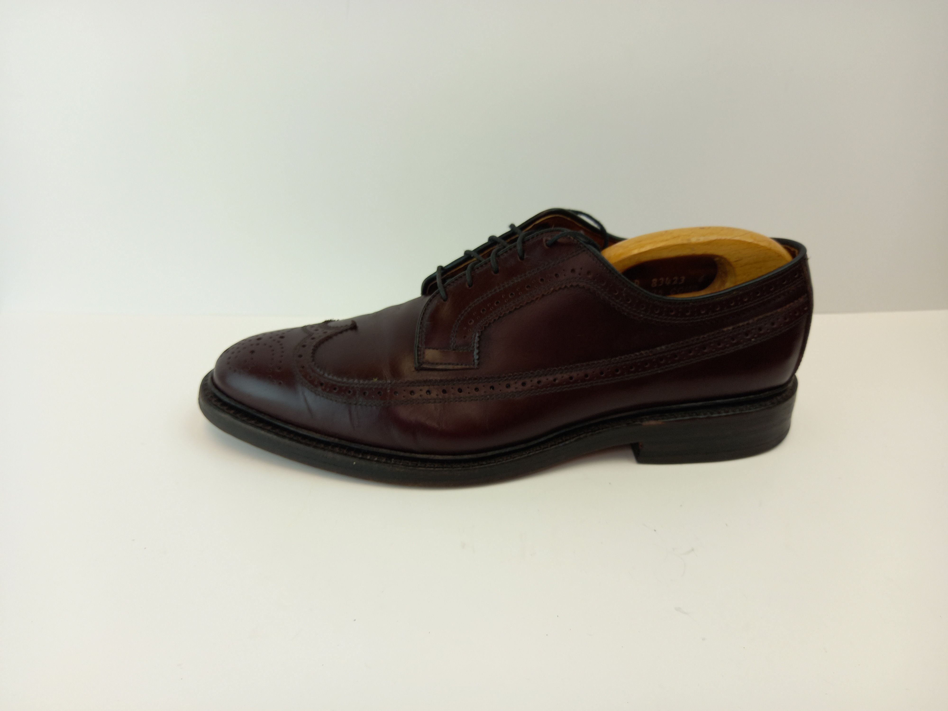 Allen Edmonds Allen Edmonds Red Burgundy Leather Oxford Shoes Size US 9.5 / EU 42-43 - 2 Thumbnail