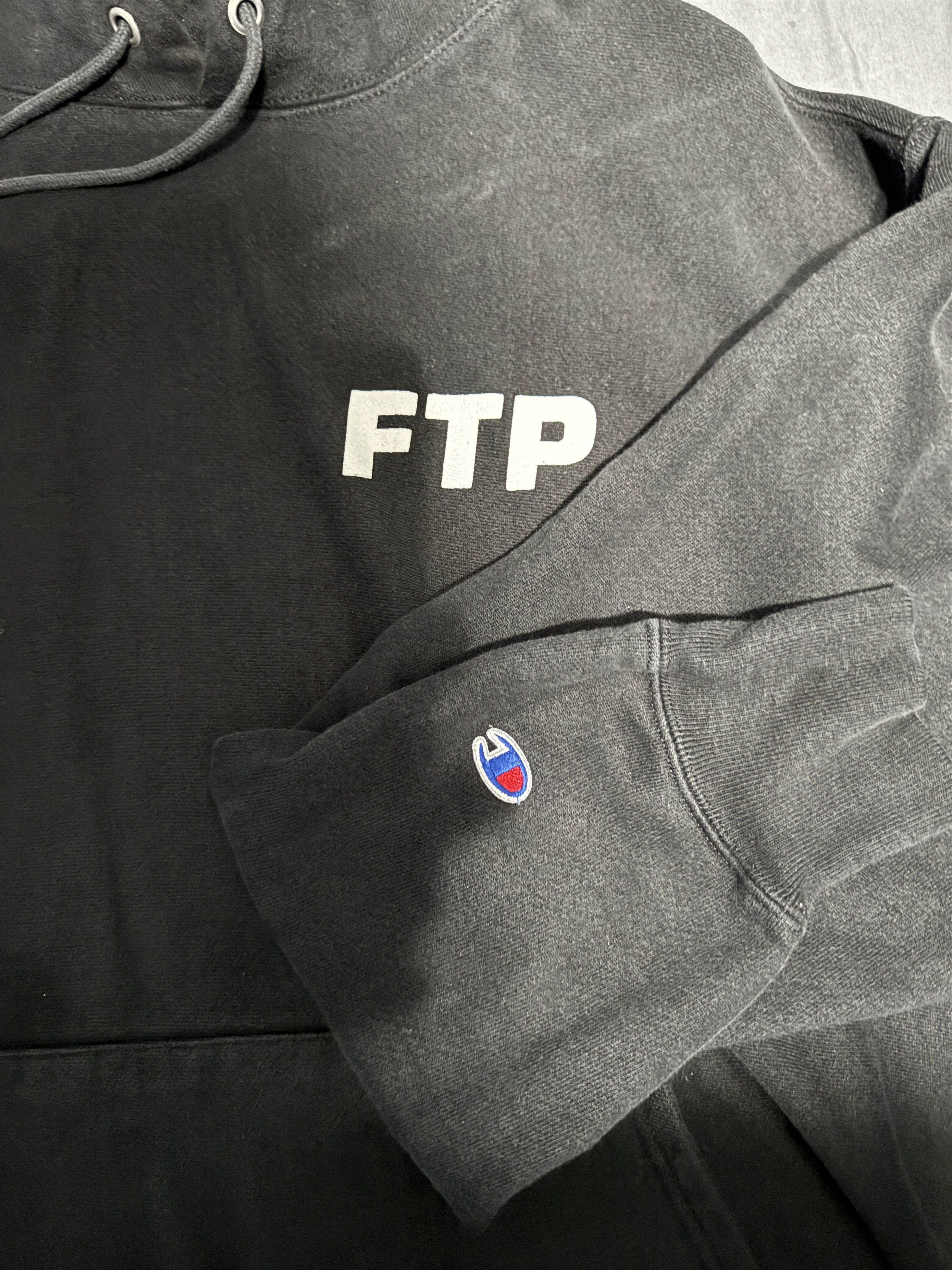 Fuck The Population FTP CHAMPION LOGO REVERSE WEAVE HOODIE XXL BLACK Size US XXL / EU 58 / 5 - 2 Thumbnail