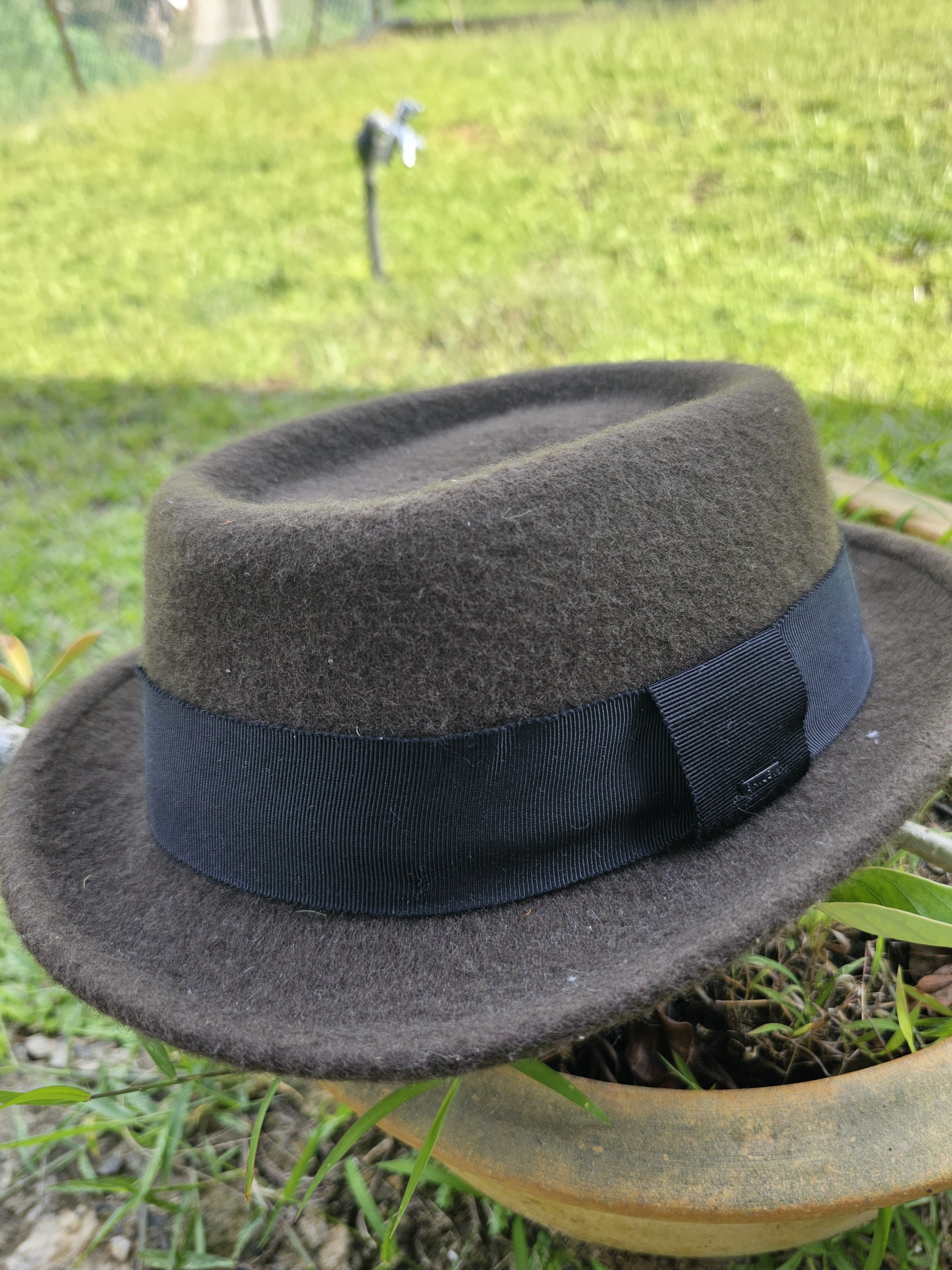 Bailey Hats Rare Bailey of Hollywood Hats "Sample" Size ONE SIZE - 1 Thumbnail