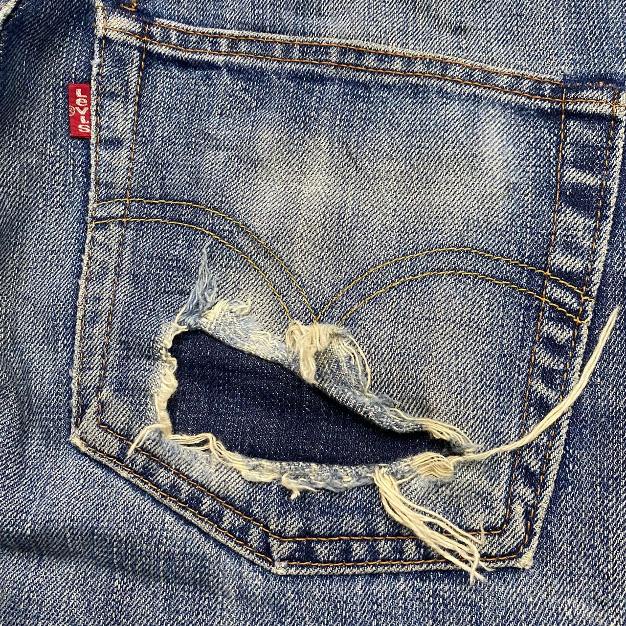 Levi's Vintage 90s Levis 502 Distressed denim Kurt Cobain Style Size US 32 / EU 48 - 11 Thumbnail