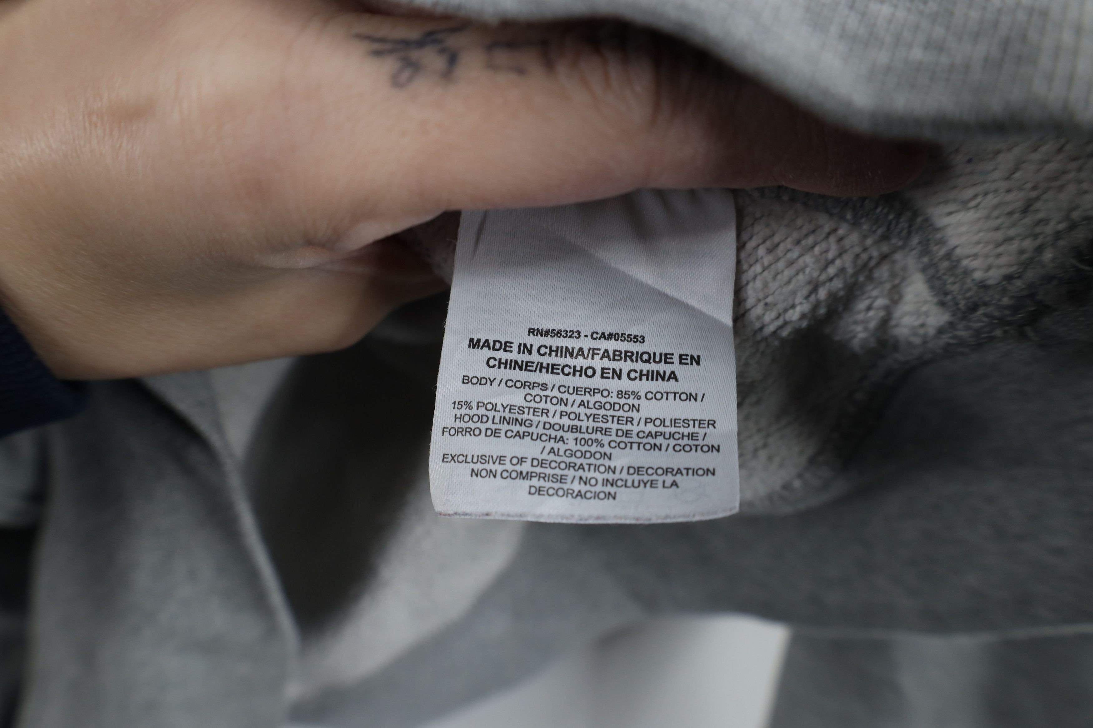 Nike Vintage Y2K Nike Air Reflective Travis Scott Swoosh Hoodie Size US M / EU 48-50 / 2 - 11 Thumbnail