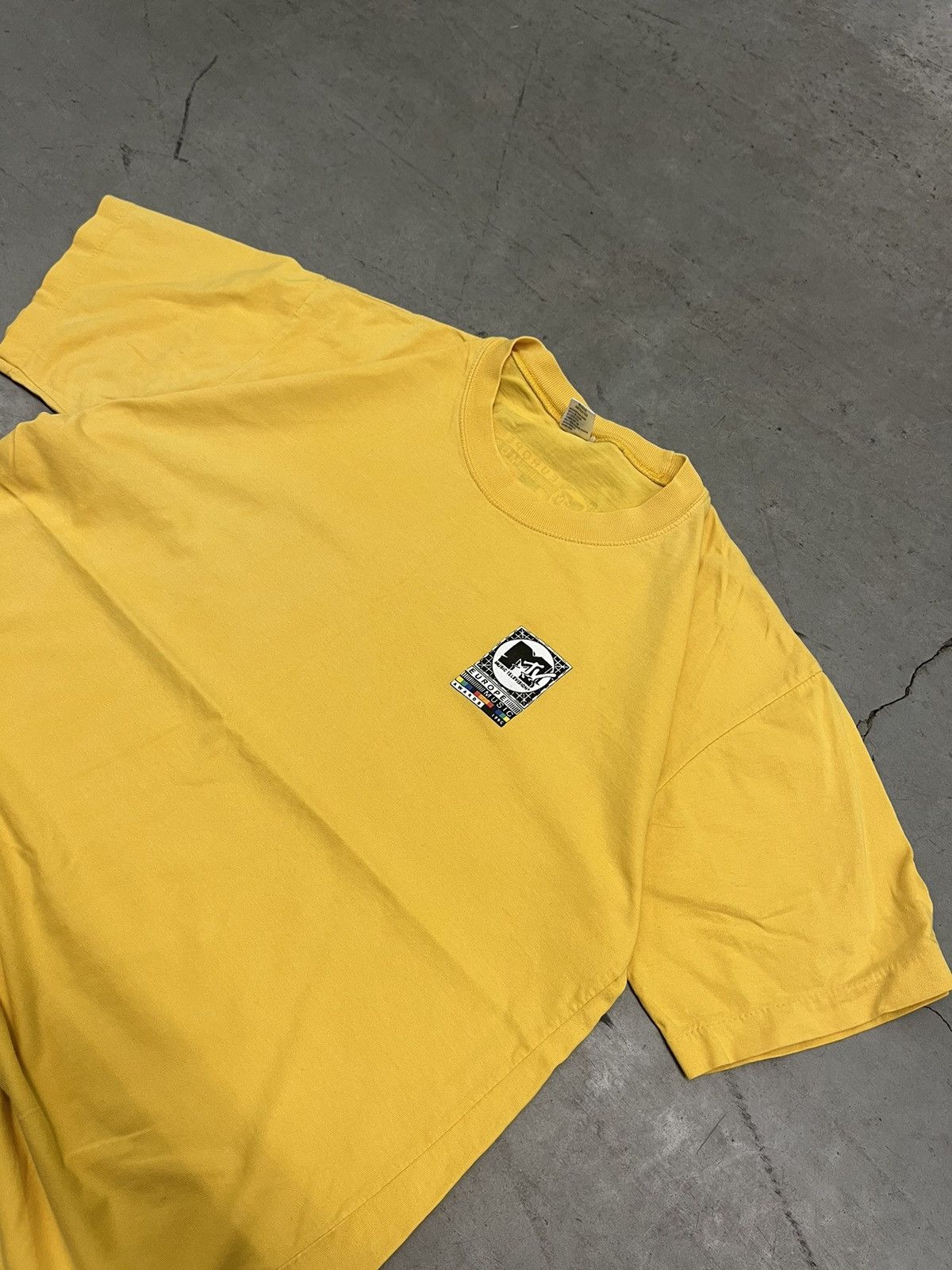 Mtv 1996 MTV Europe Tshirt Size US M / EU 48-50 / 2 - 1 Thumbnail