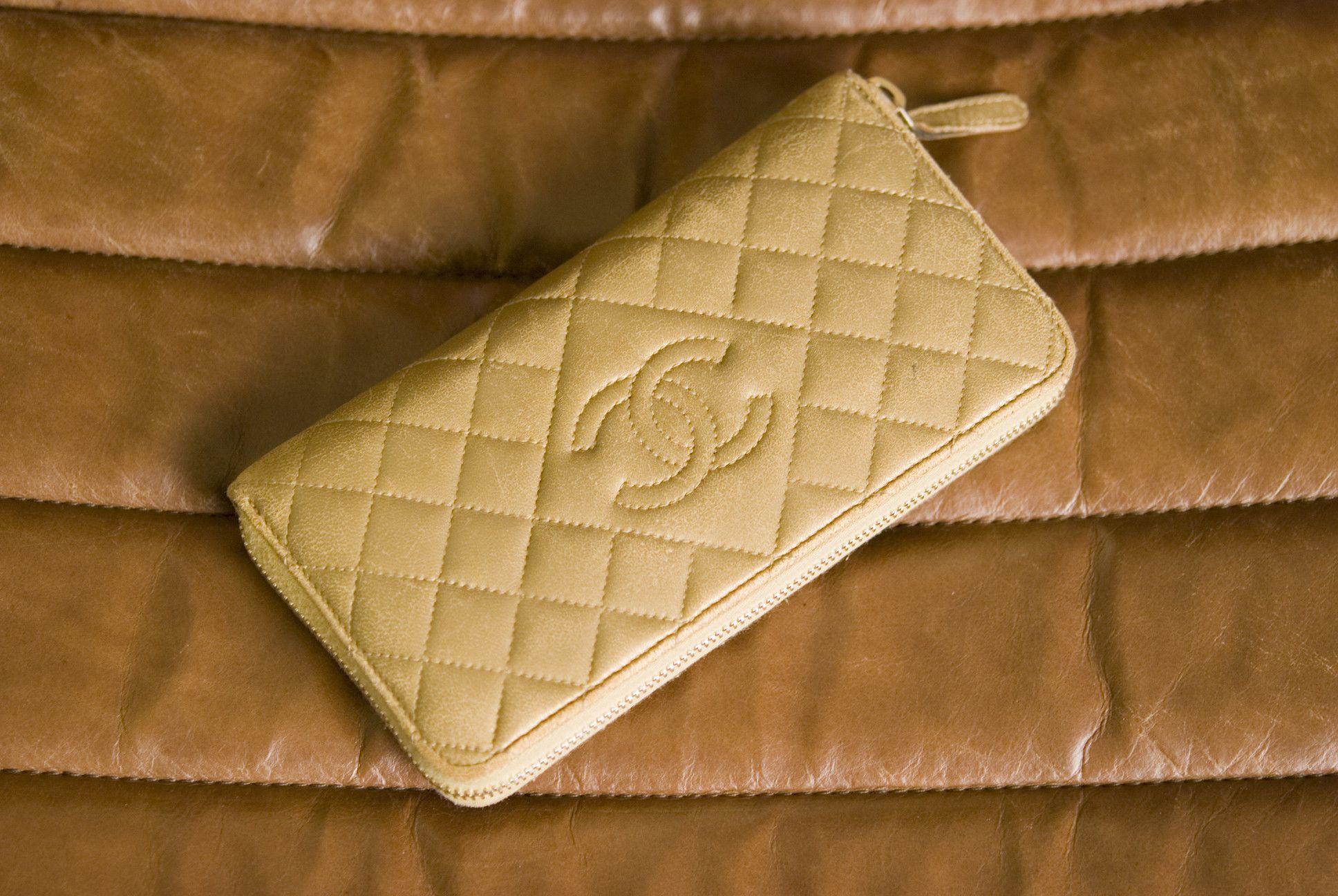 Chanel CHANEL Matelasse Metallic Leather Long Bi-fold Wallet Size ONE SIZE - 2 Thumbnail