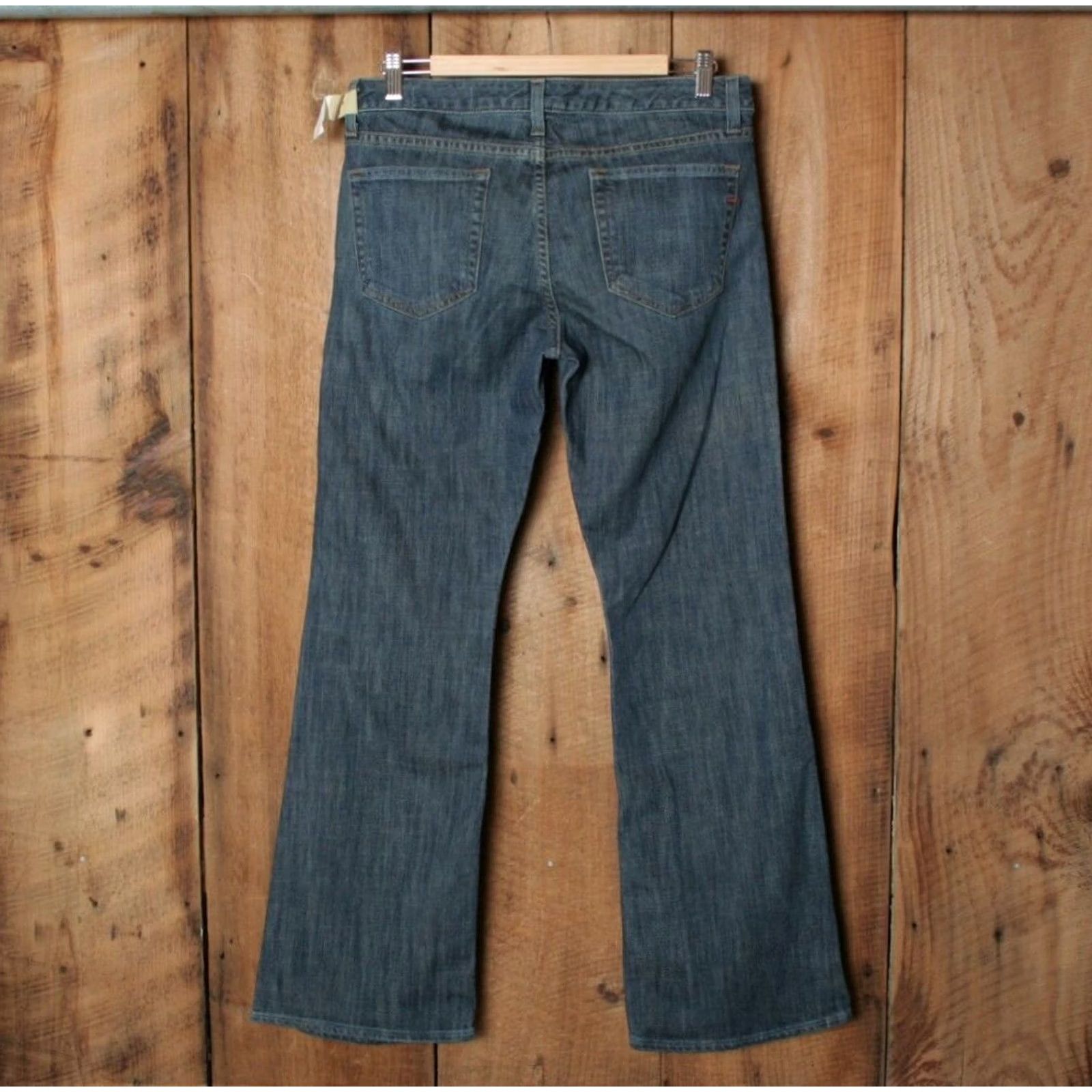 Gap VINTAGE GAP Blue Stretch Denim Low Rise Flare Leg Jeans Sz. 8 (32x31) Women Jeans Blue Flared 2007 Spring Womens Size 8 Slim Fit Tight Hosiery? Size 24" / US 00 / IT 34 - 3 Thumbnail