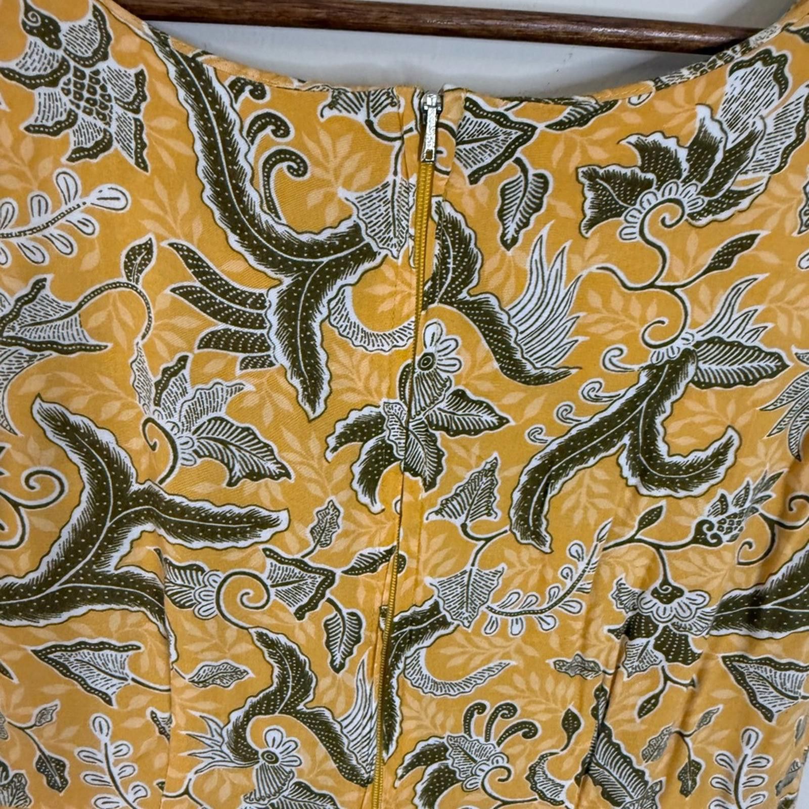 Other Liberty Fashions yellow floral retro romper mini dress SZ M Size 32" / US 10 / IT 46 - 4 Thumbnail