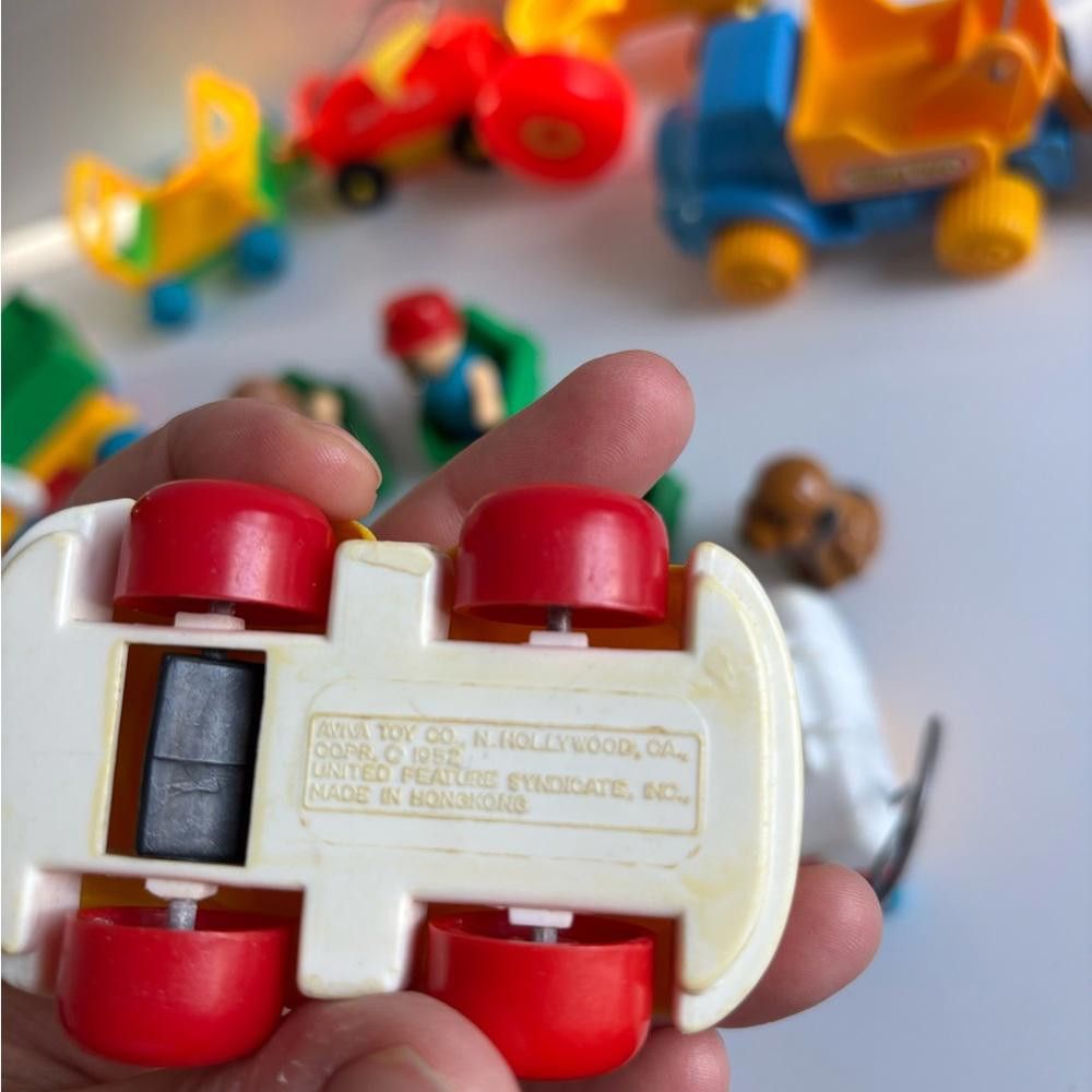 Designer Lot of 1952 Aviva Toy Cars and Trucks Size ONE SIZE - 7 Thumbnail