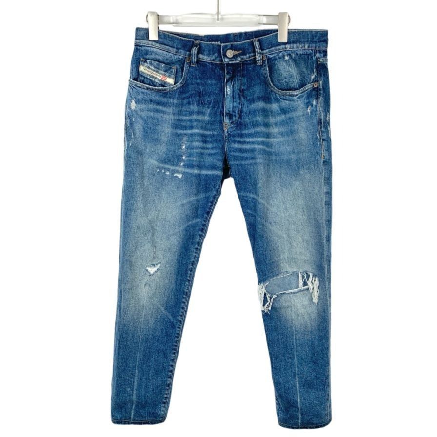 Diesel Diesel Logo Patch Dark Blue Denim Jeans with Holes, W32 Size 32" / US 10 / IT 46 - 1 Thumbnail