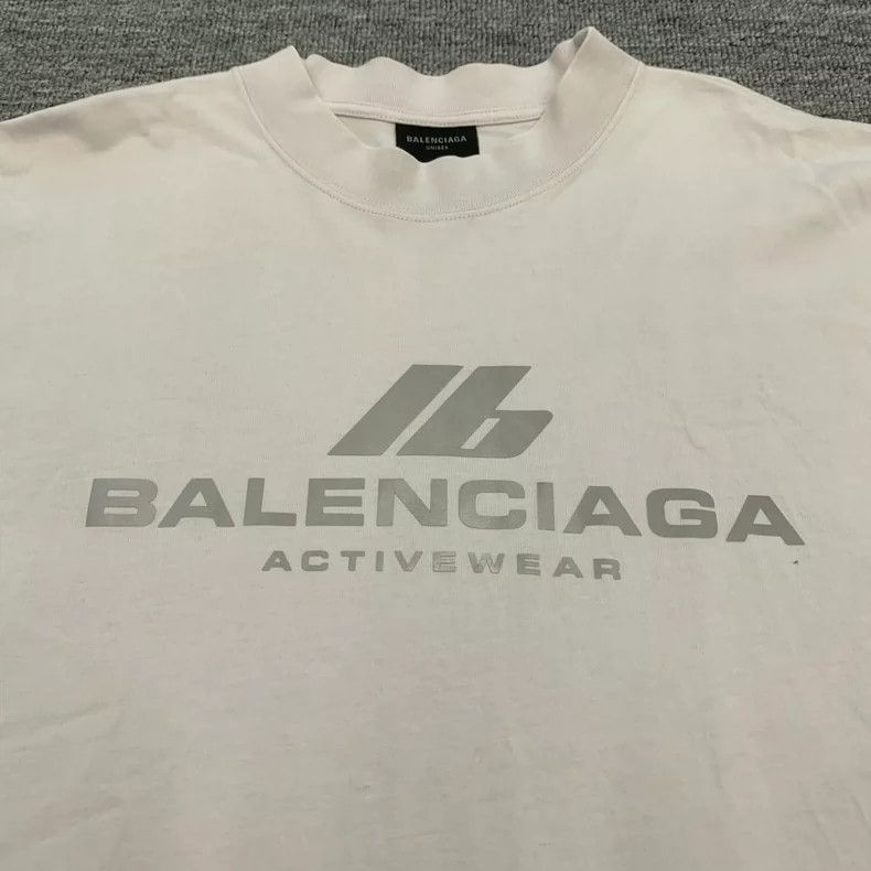 Balenciaga Balenciaga White new reflective LOGO short sleeve Size US L / EU 52-54 / 3 - 8 Thumbnail
