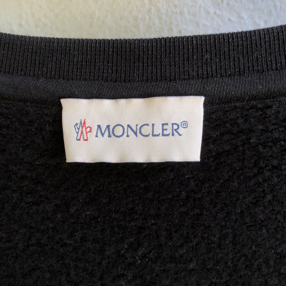 Moncler MAGLIA GIROCOLLO ROUND NECK JUMPER Size US L / EU 52-54 / 3 - 13 Thumbnail