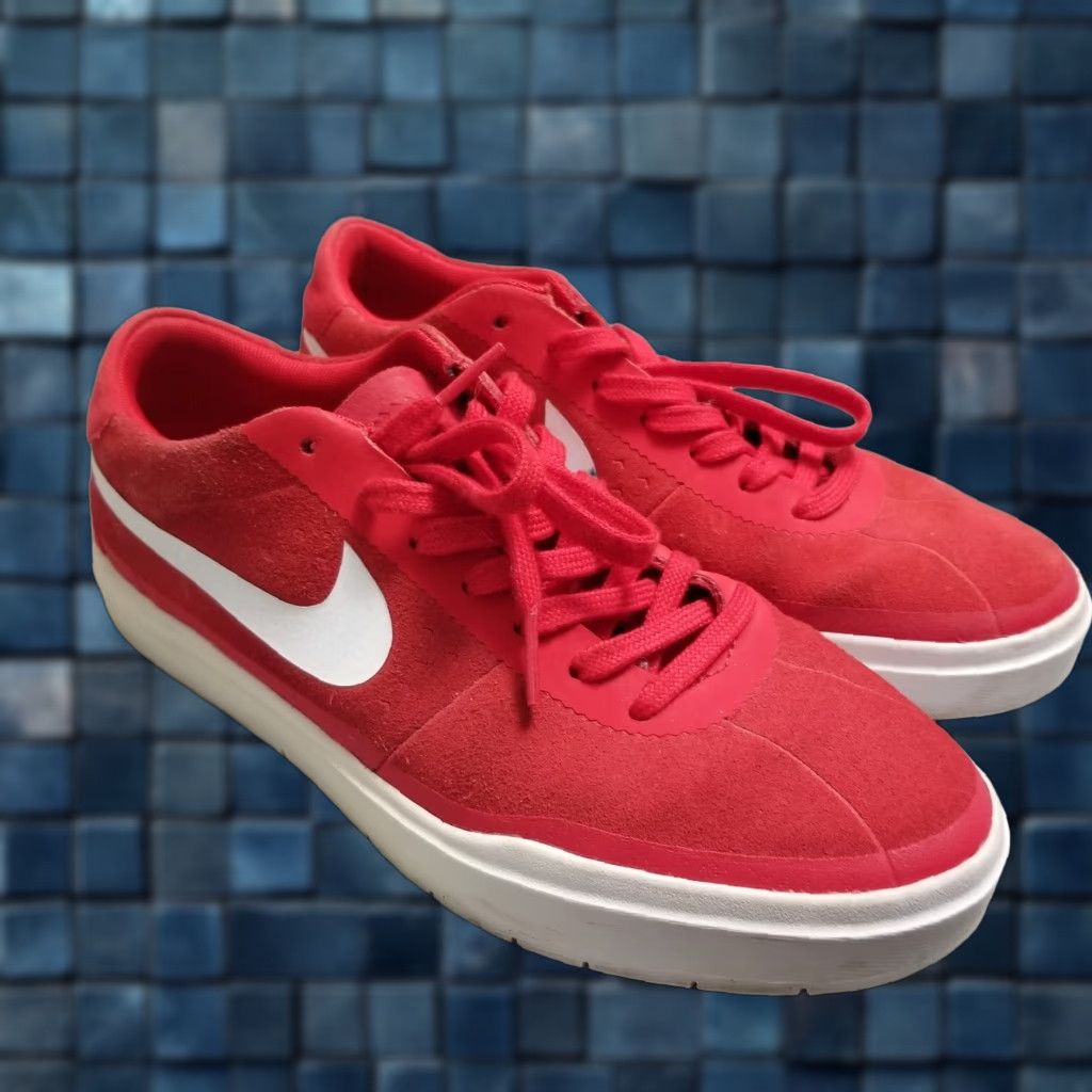 Nike VINTAGE Nike Bruin SB Hyperfeel Skateboarding RED/WHITE 2016 831756-610 Sneakers Mens Size 7 Size US 6 / EU 39 - 1 Thumbnail