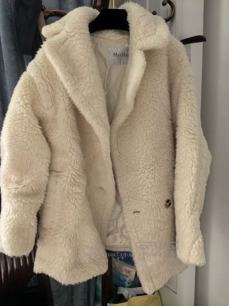 Max Mara Max Mara White Teddy Short Coat Jacket Size S / US 4 / IT 40 - 1 Thumbnail