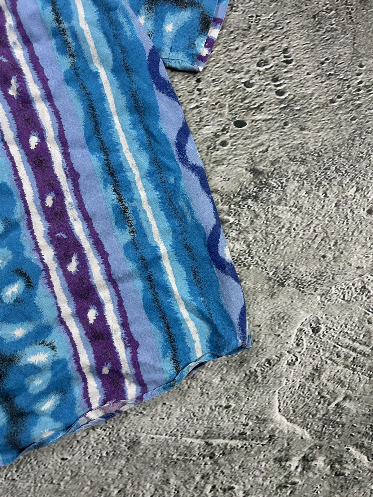 Vintage Hawaiian Shirt abstract vintage blue purple Size US L / EU 52-54 / 3 - 12 Thumbnail