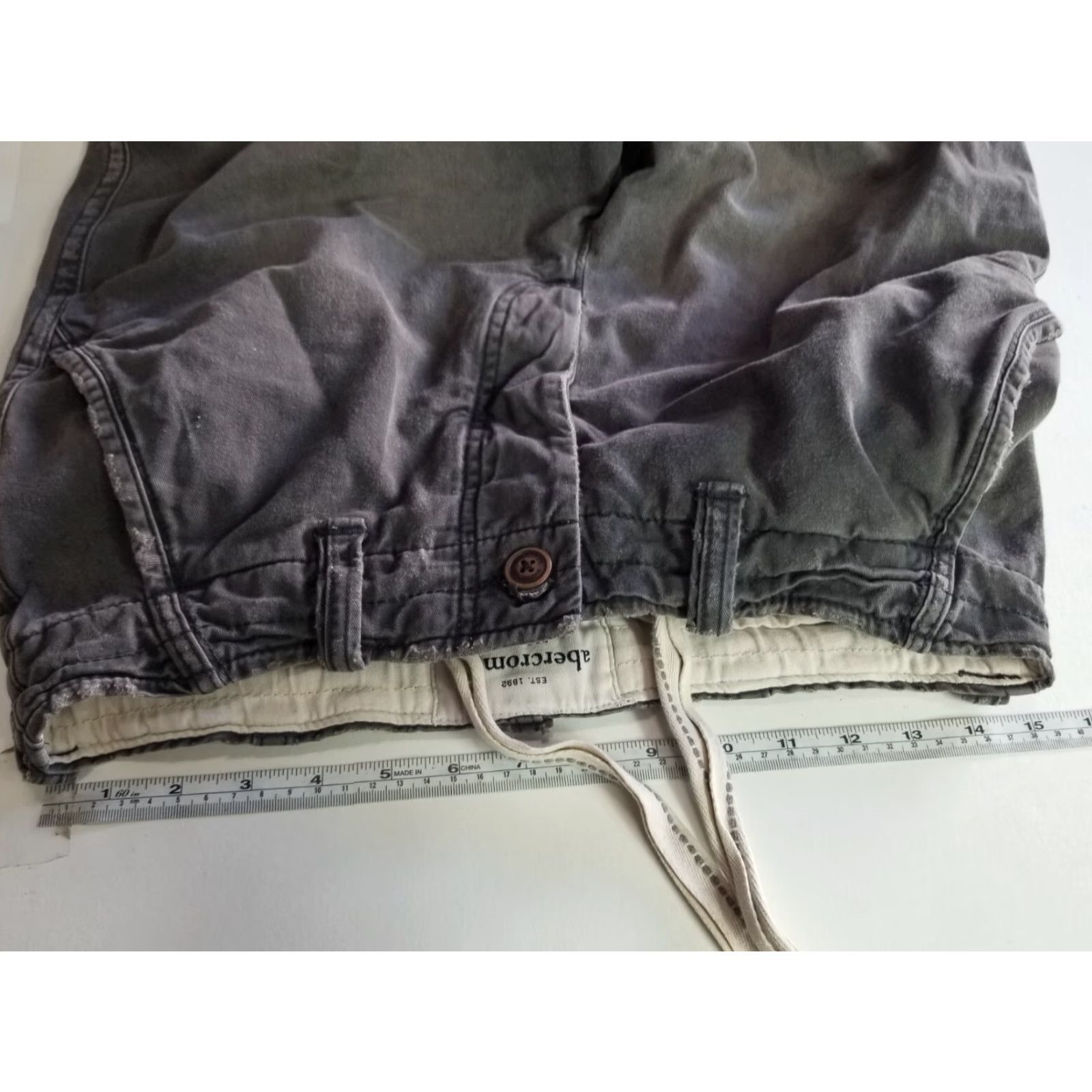 Abercrombie & Fitch Abercrombie & Fitch Cargo Shorts Women Gray Canvas Size 16 Beige Colour Cargo Shorts Womens 16 Gray Canvas Abercrombie & Fitch Size 38" / US 16 / IT 52 - 3 Thumbnail