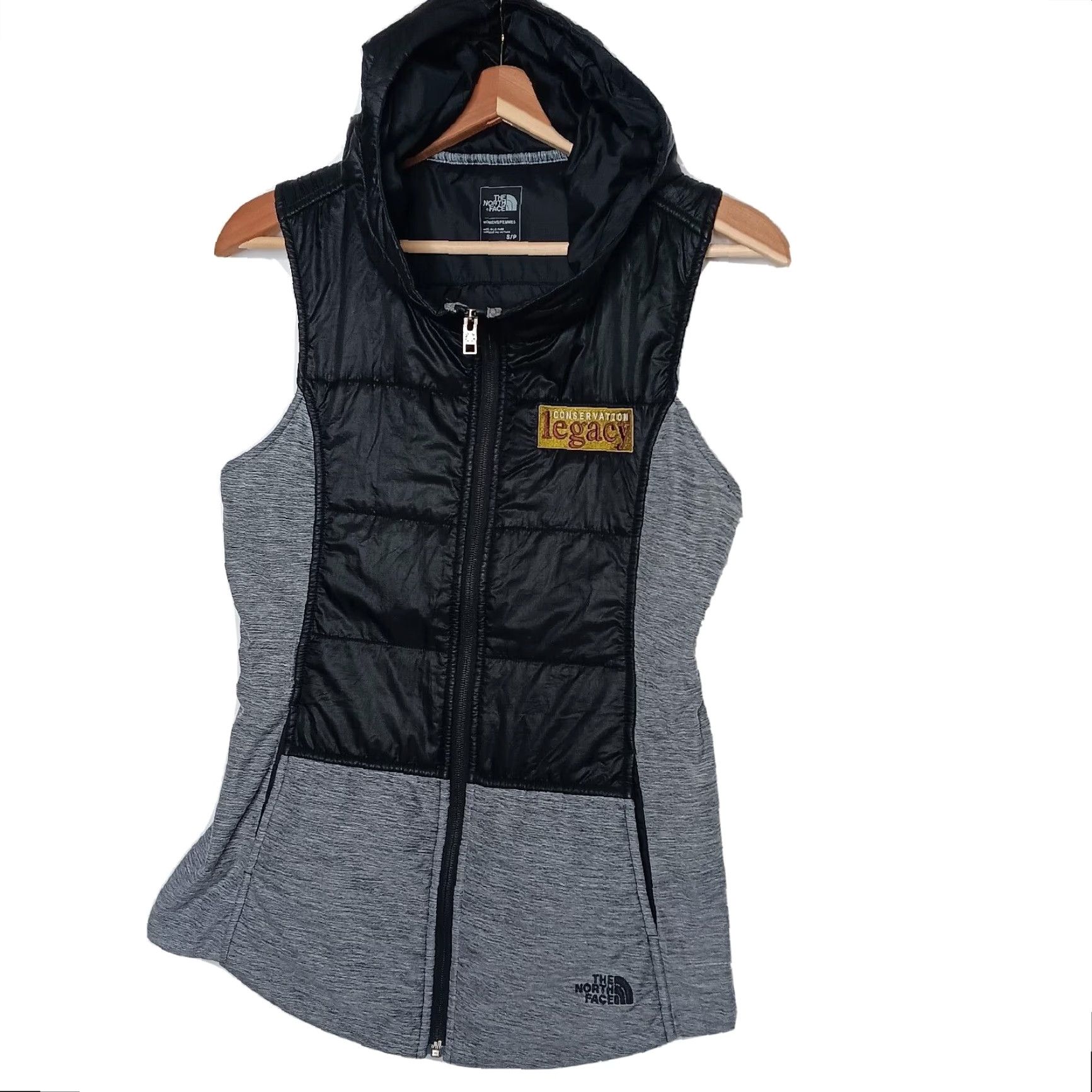 The North Face The North Face Vest Pseudo Puffer Tunic Vest Gray Black Conservation Legacy Womens S Size S / US 4 / IT 40 - 2 Thumbnail