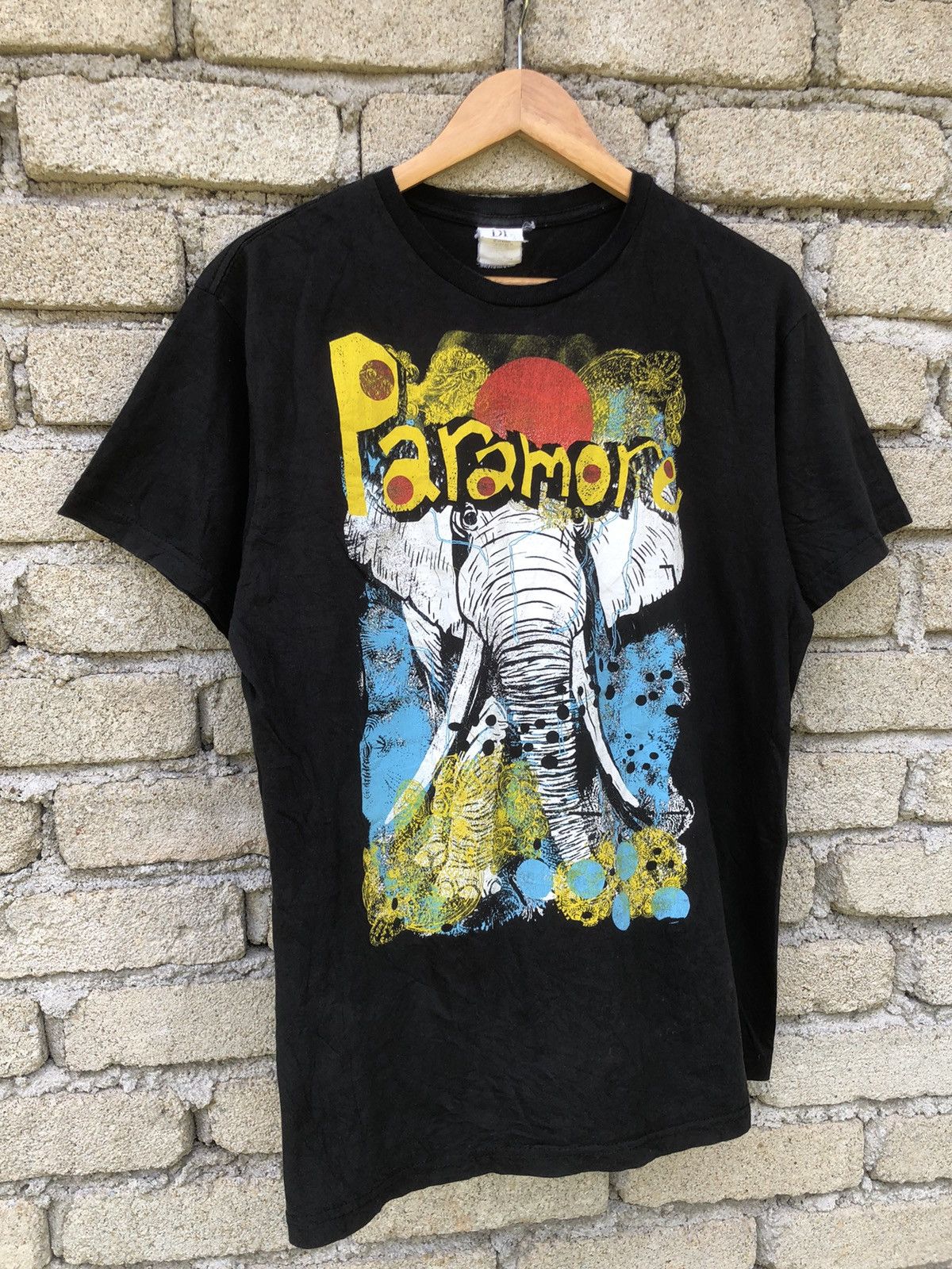 Band Tees Vintage Y2K Paramore Elephant Calourful Band Merc Tee Size US L / EU 52-54 / 3 - 3 Thumbnail