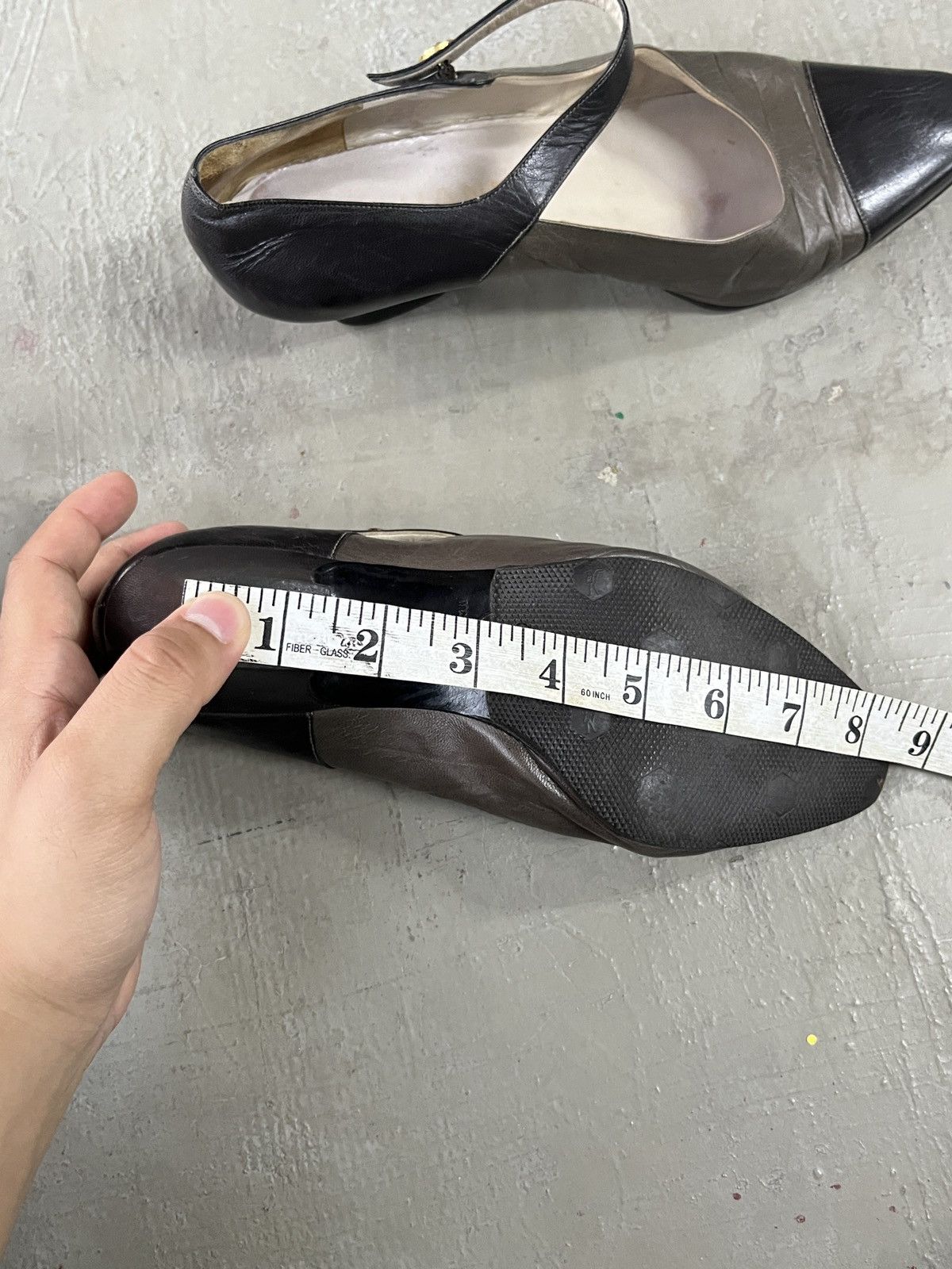 Vintage 1980's Authentic CHANEL Genuine Leather Mary Jane Pump Heels Size US 8.5 / IT 38.5 - 15 Thumbnail