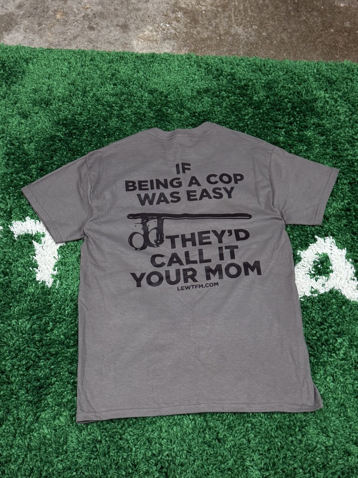 Gildan Vintage Gildan Police LEO Training Tee Dark Grey Medium Mom Size US M / EU 48-50 / 2 - 1 Thumbnail