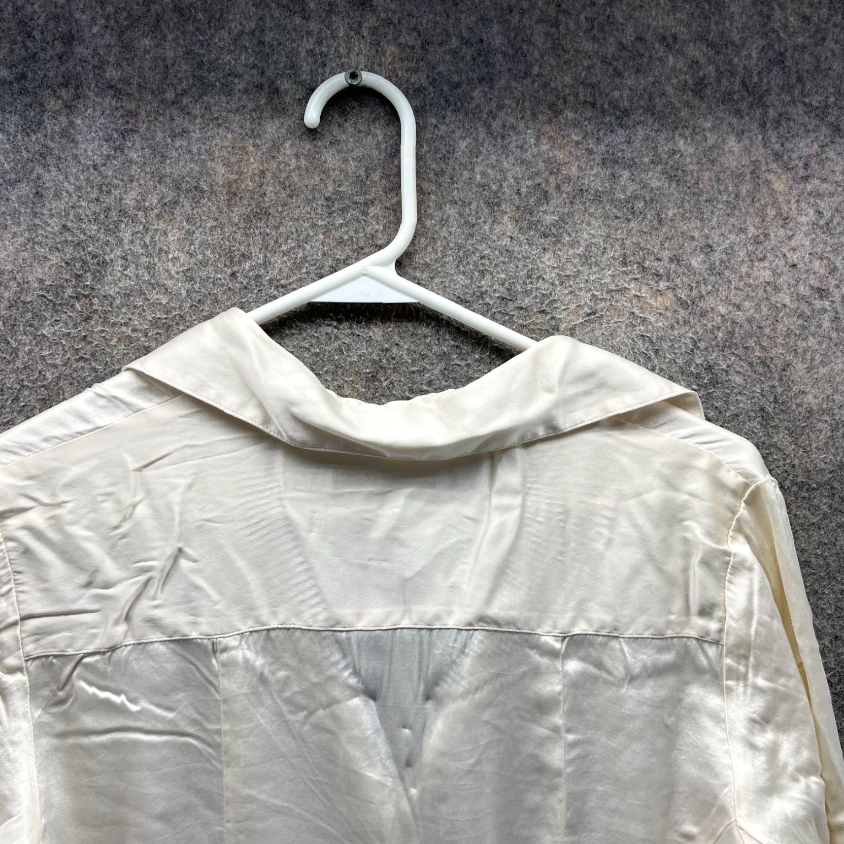 Vintage Chico's Shirt Dress Womens Small Beige Silk Satin Button Down Long Sleeve Casual Knee Length) Size S / US 4 / IT 40 - 3 Thumbnail