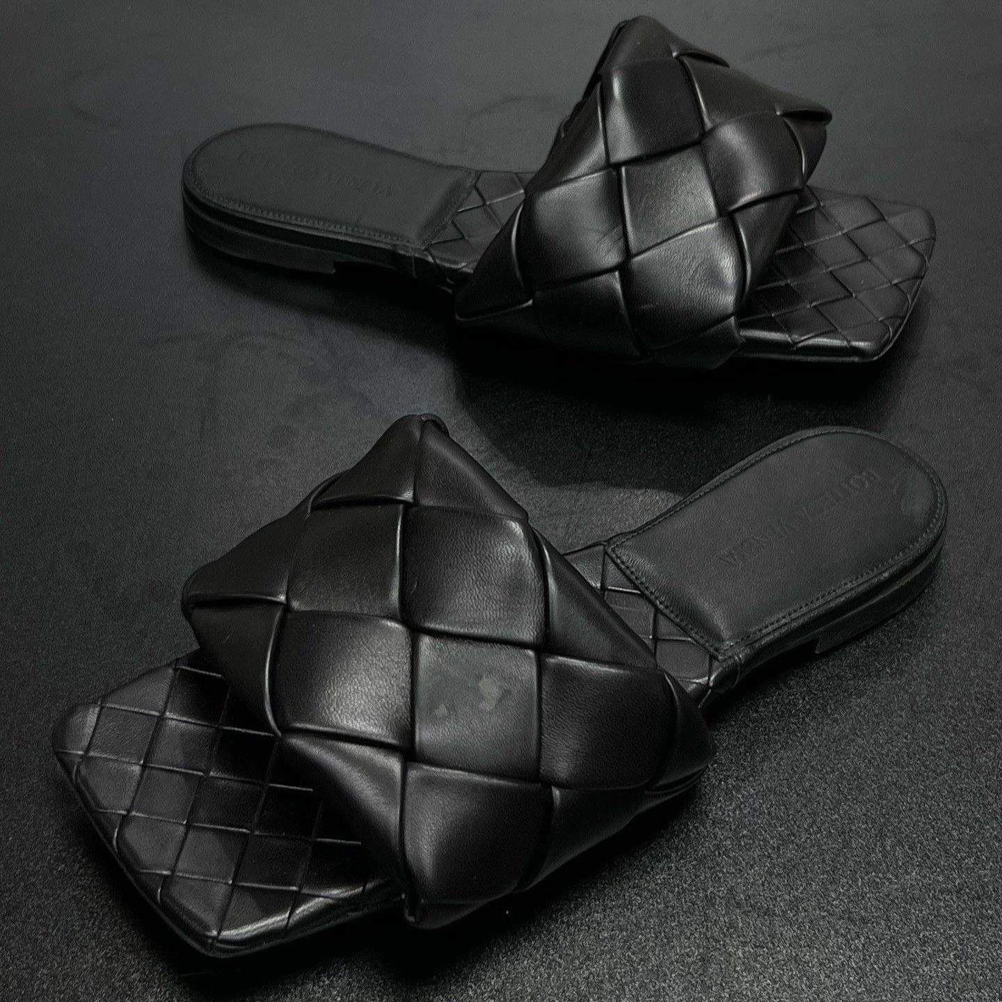 Bottega Veneta Bottega Veneta Black Shoes Low Top Size US 5 / EU 37 - 1 Thumbnail