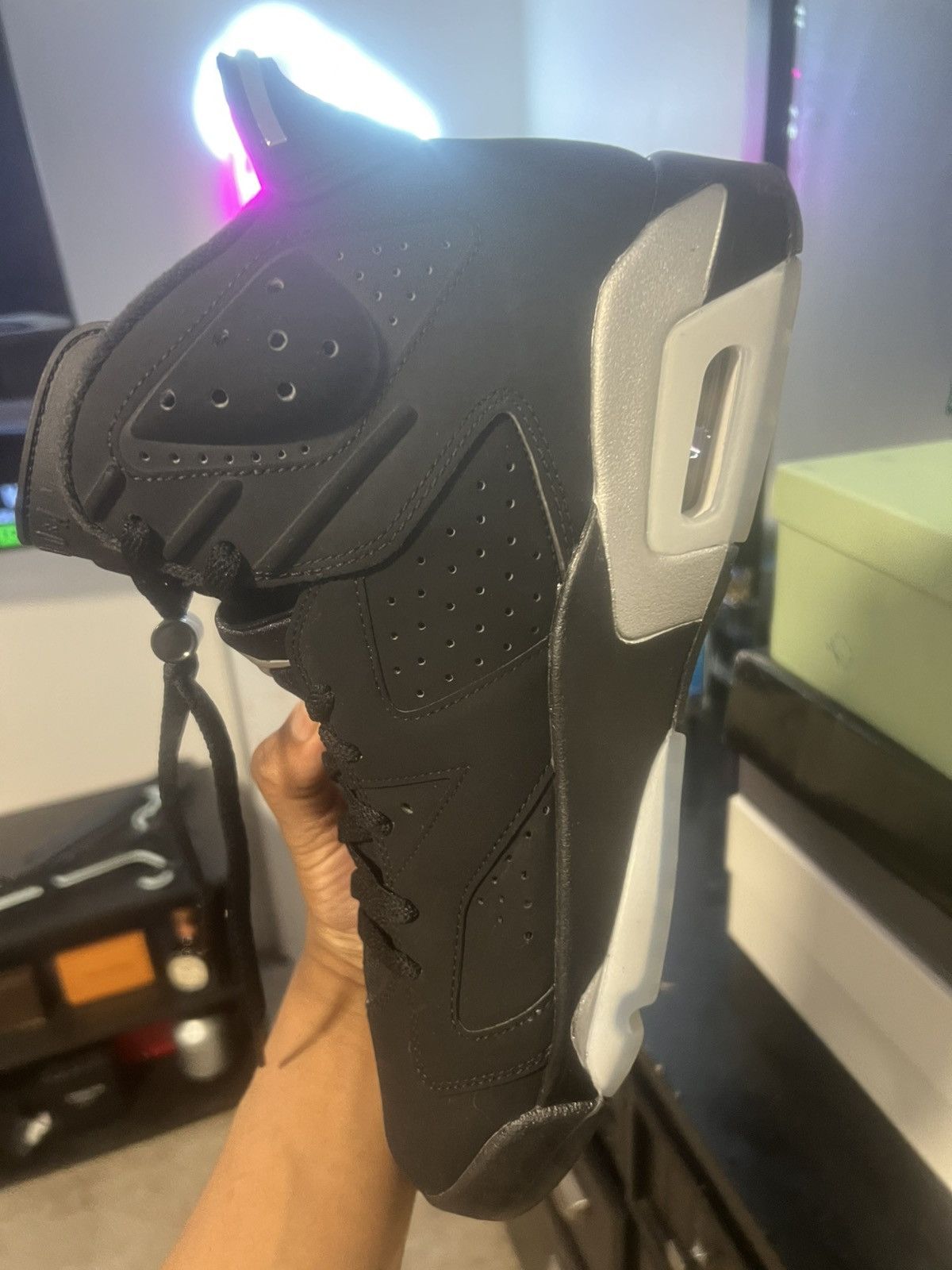 Jordan Brand Air jordan retro 6 black metallic silver black Size US 10 / EU 43 - 6 Thumbnail
