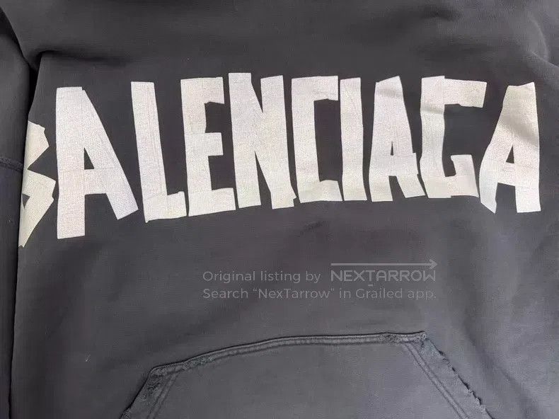 Balenciaga Balenciaga Crew Neck Logo Long Sleeve Hoodie Size US M / EU 48-50 / 2 - 3 Thumbnail