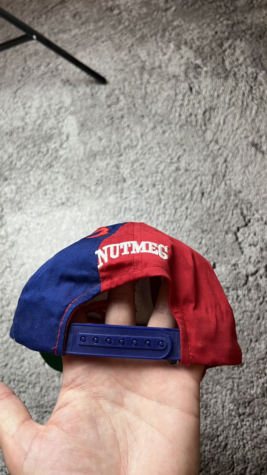 Nutmeg VTG 90’s PSG Paris Saint Germain nutmeg embrioedered hat Size ONE SIZE - 5 Thumbnail