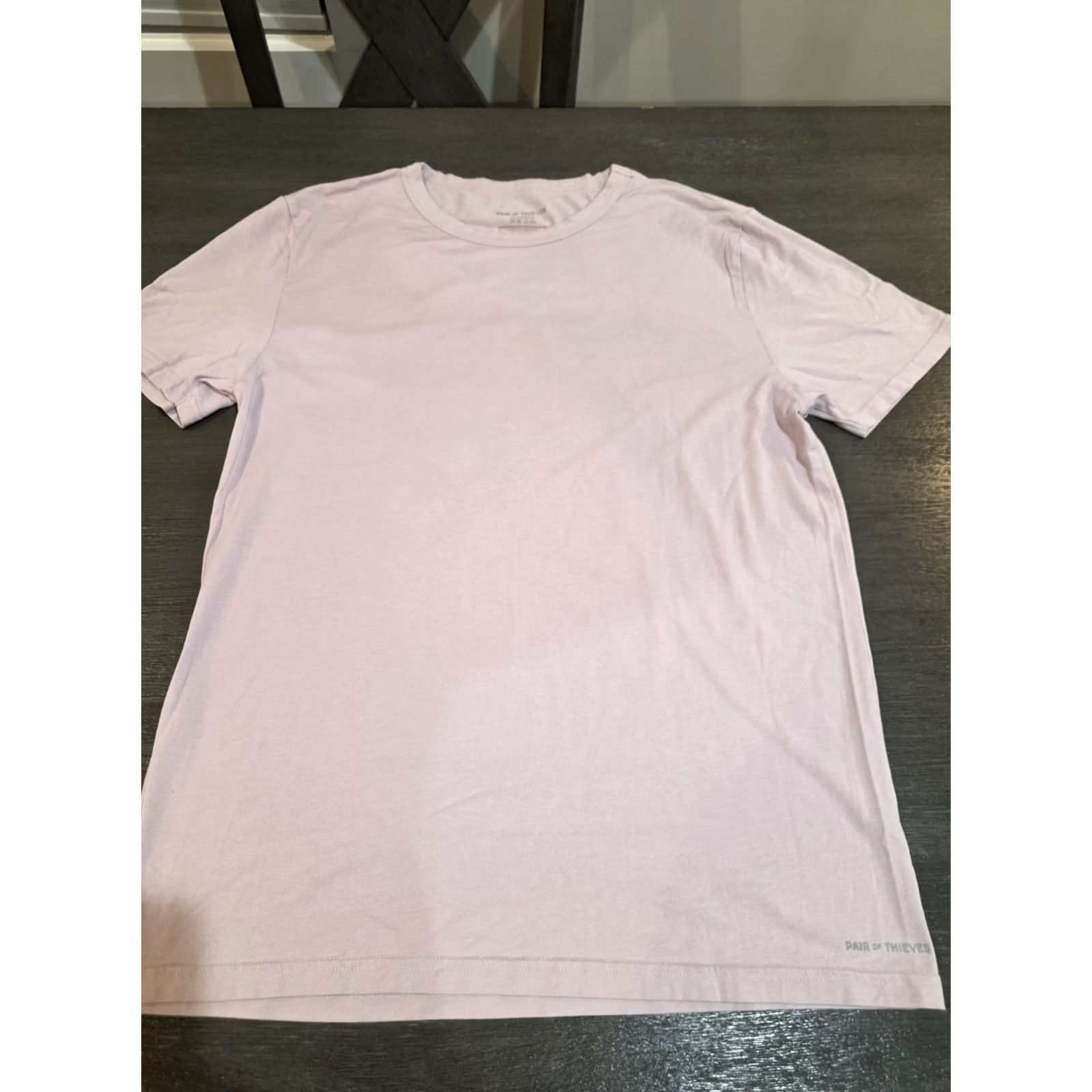 Vintage PAIR OF THIEVES T-Shirt Crew Neck in Purple/ Pink Medium Men M Pink Crew Neck Short Sleeve Supersoft Vintage? Size US M / EU 48-50 / 2 - 2 Thumbnail