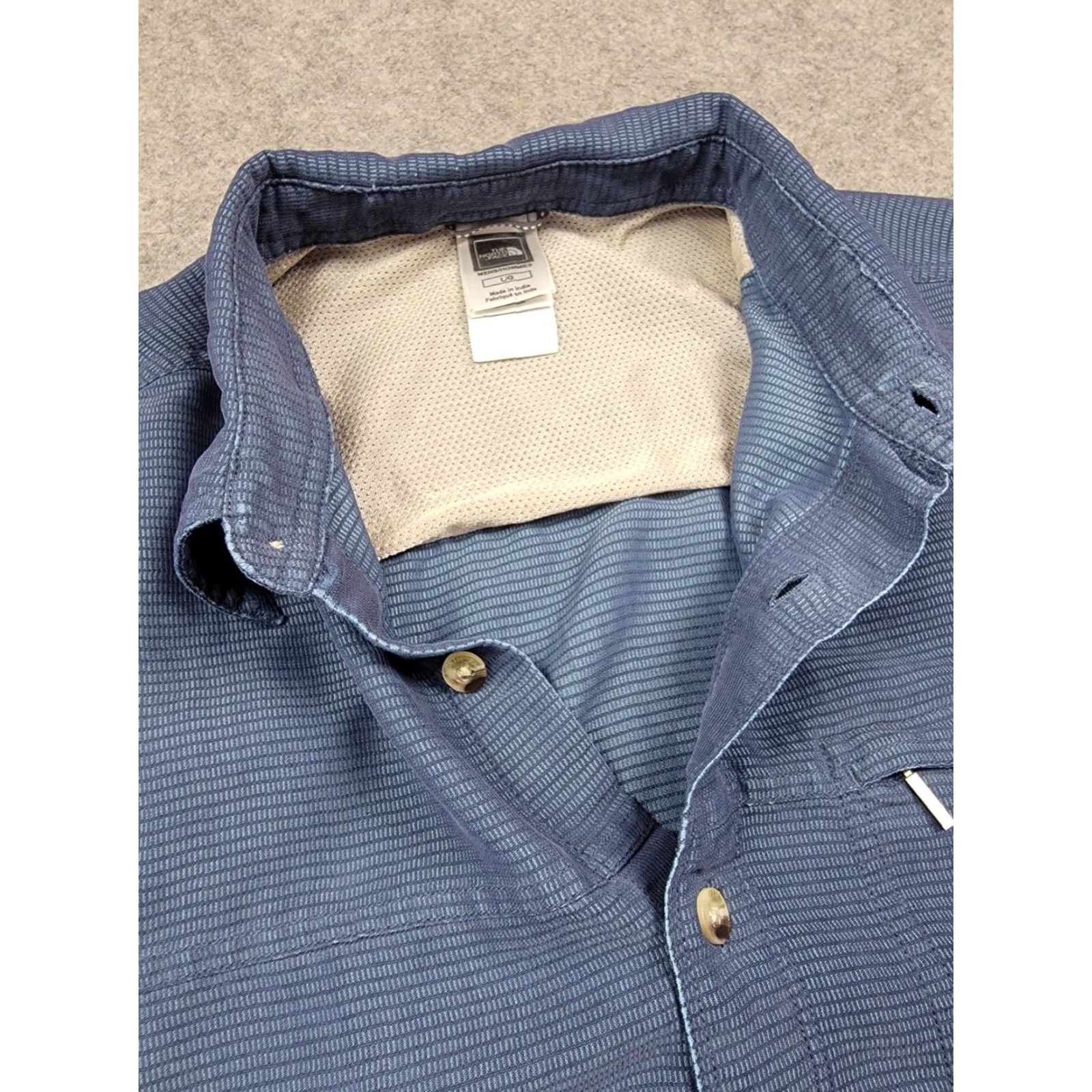 The North Face The North Face Shirt Mens Large Blue Short Sleeve Button Up Outdoor Casual Size US L / EU 52-54 / 3 - 7 Thumbnail